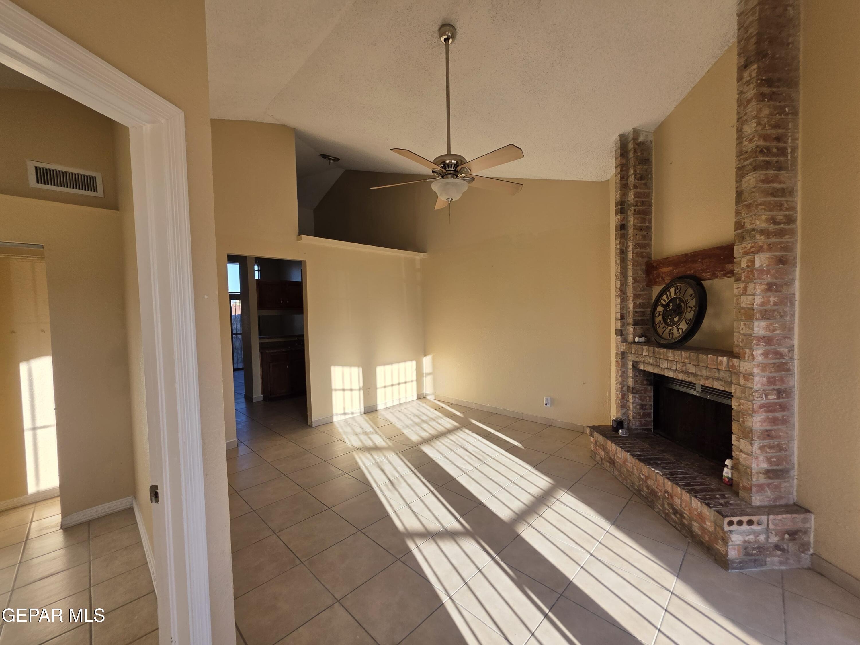 10214 Silver Strand Place Property Photo 6