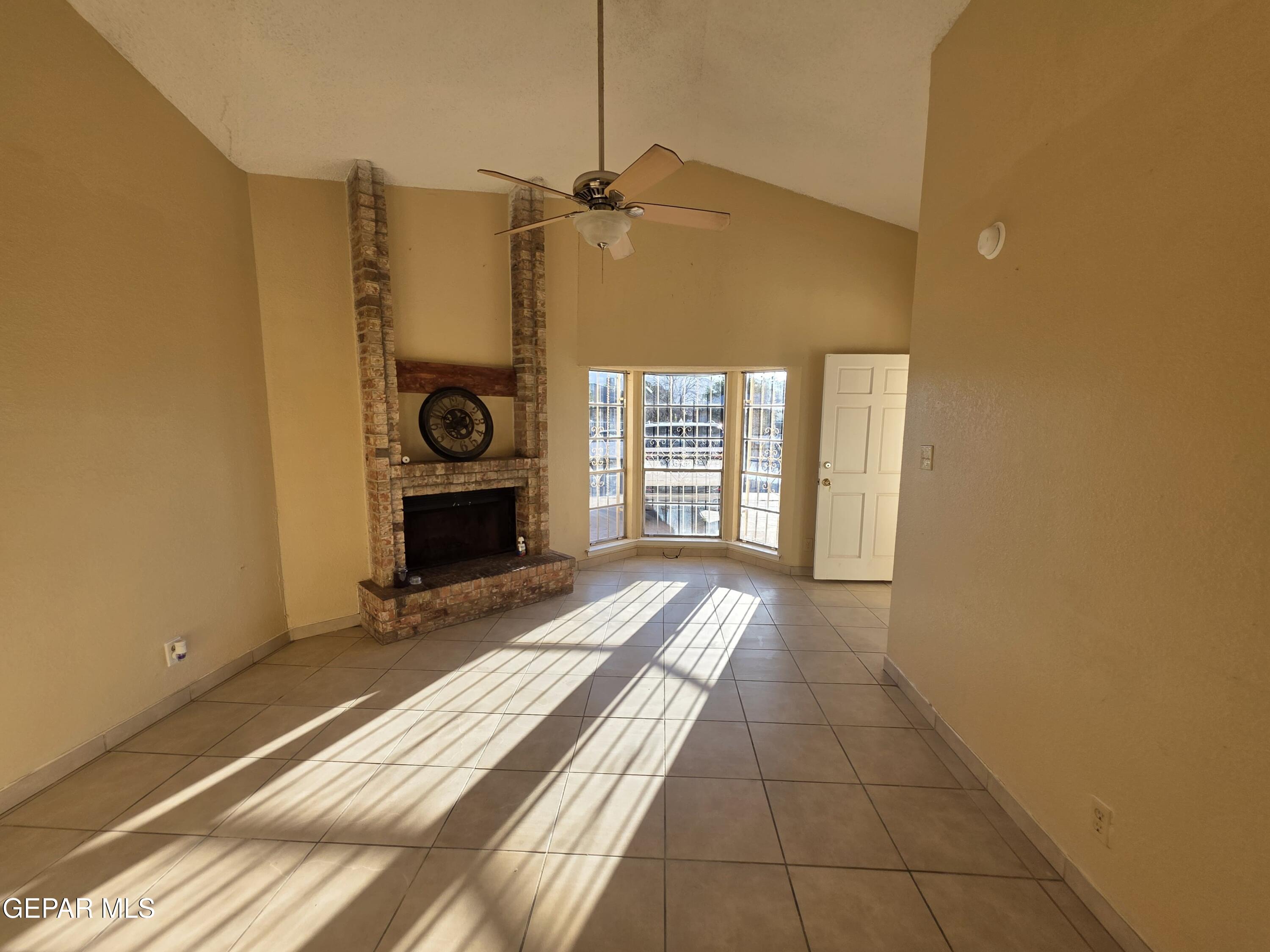 10214 Silver Strand Place Property Photo 7