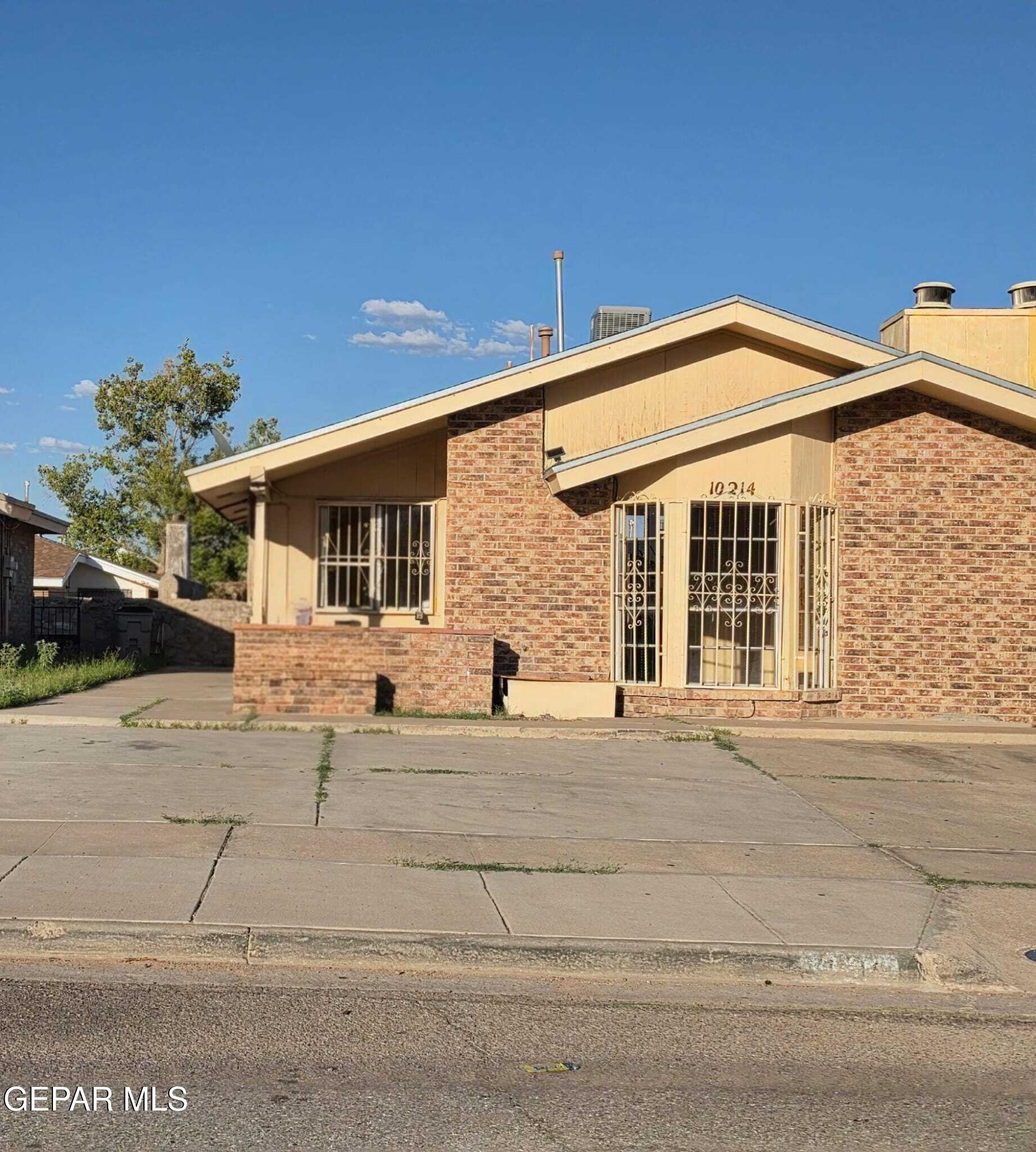 10214 Silver Strand Place Property Photo 16