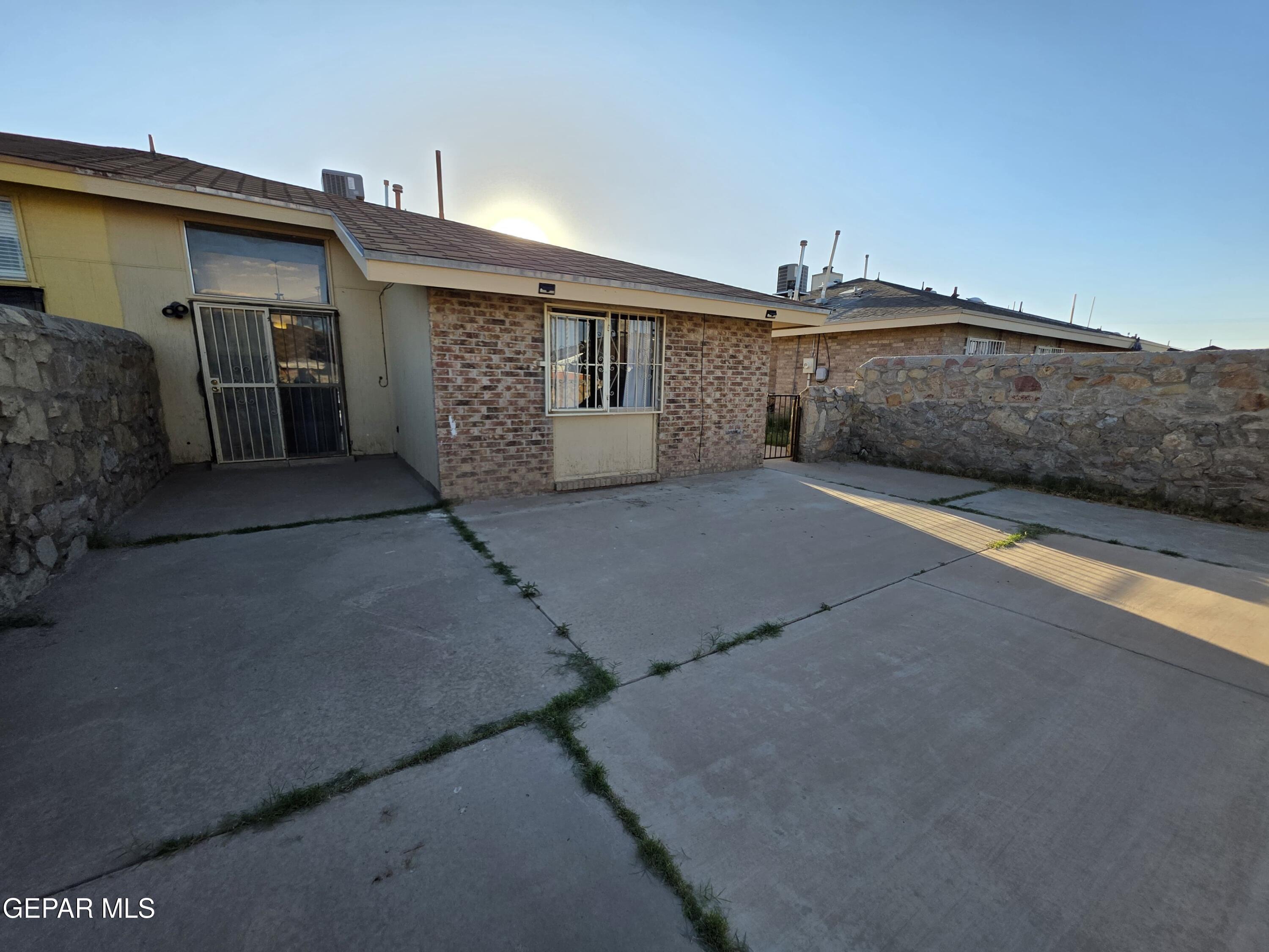 10214 Silver Strand Place Property Photo 18