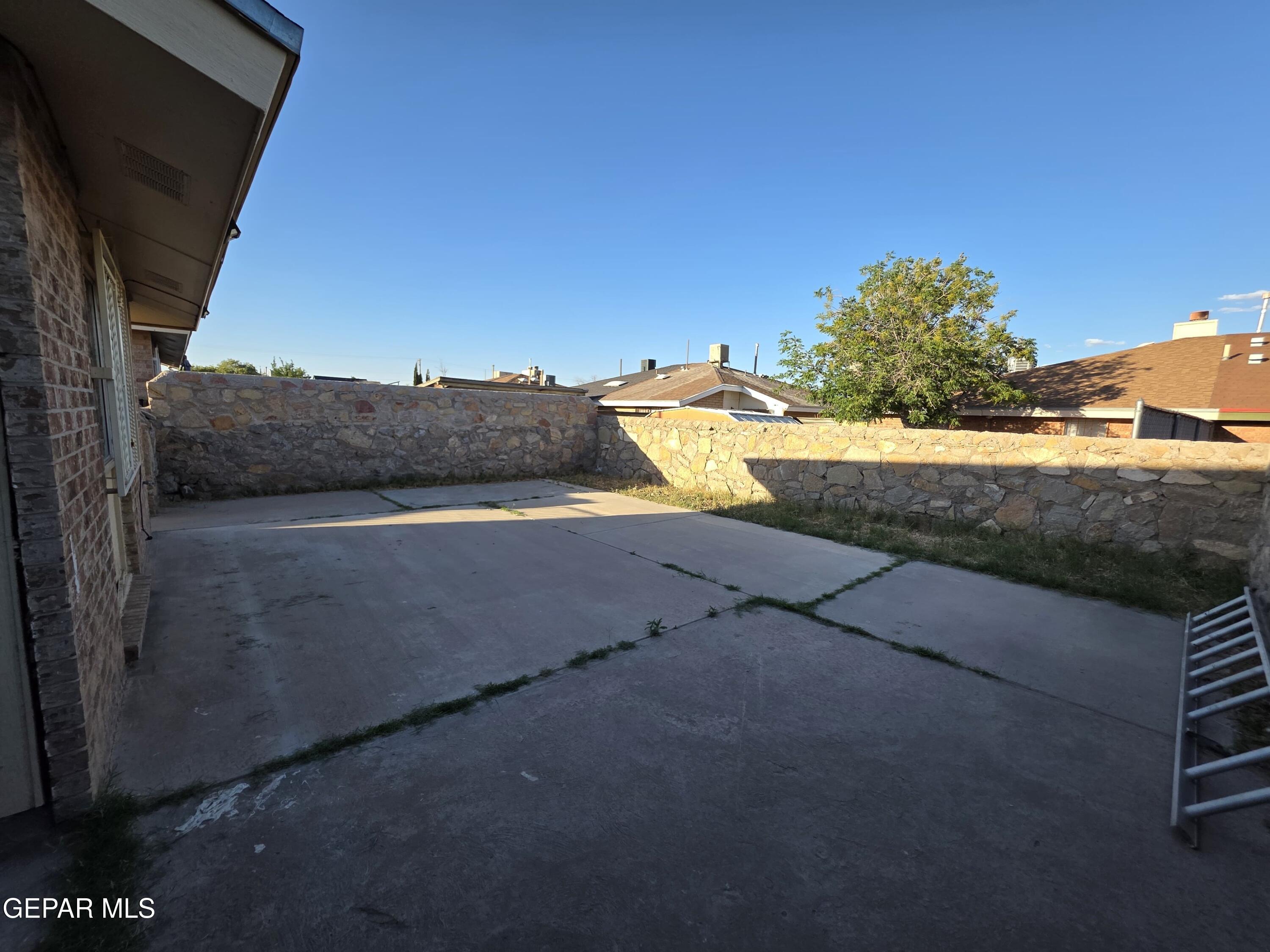 10214 Silver Strand Place Property Photo 19