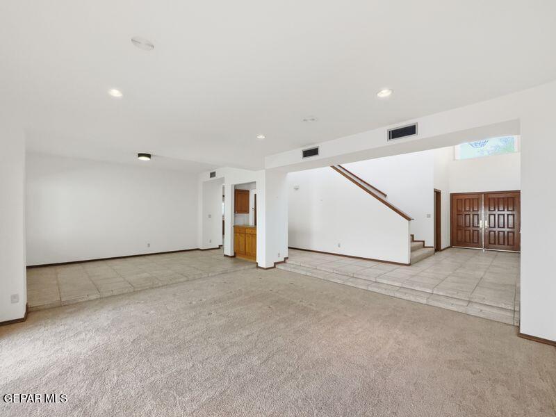 1092 Thunderbird Drive Property Photo 5