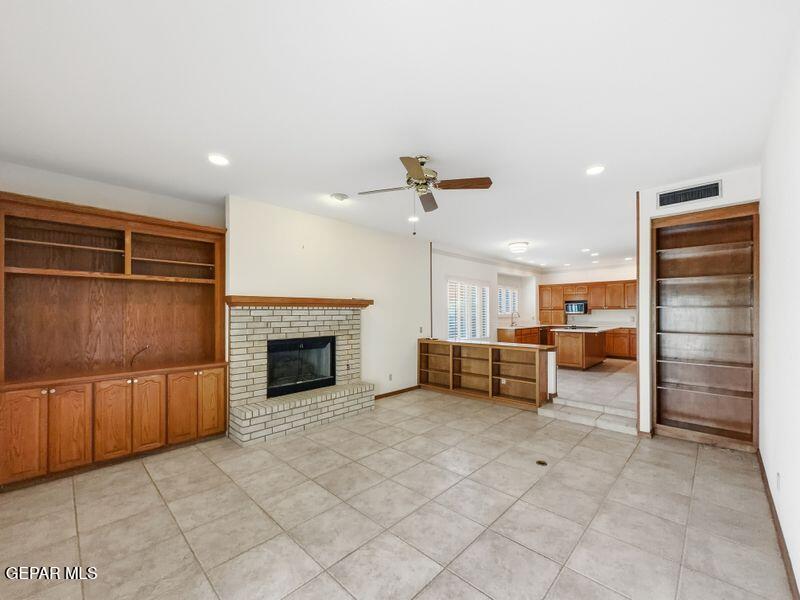 1092 Thunderbird Drive Property Photo 15