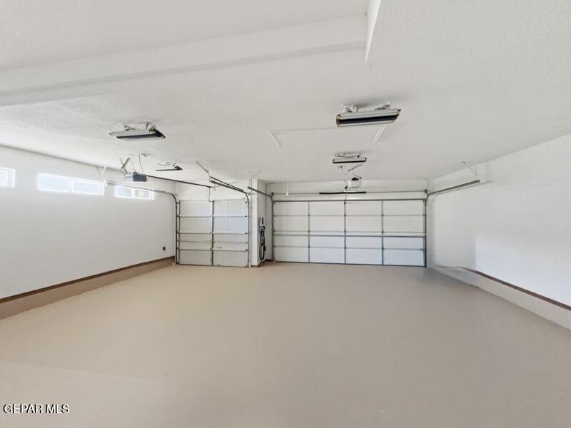 1092 Thunderbird Drive Property Photo 31