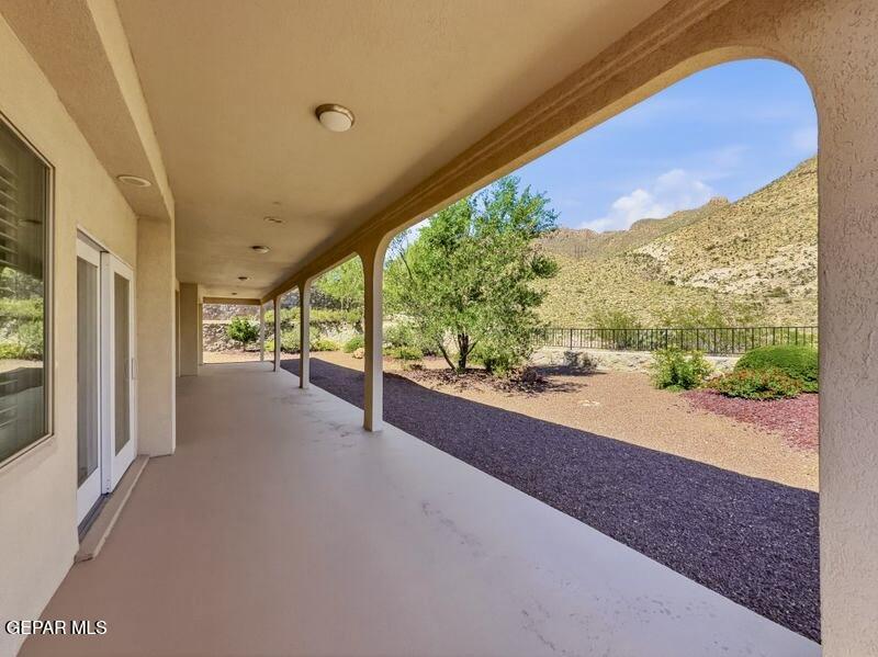 1092 Thunderbird Drive Property Photo 43