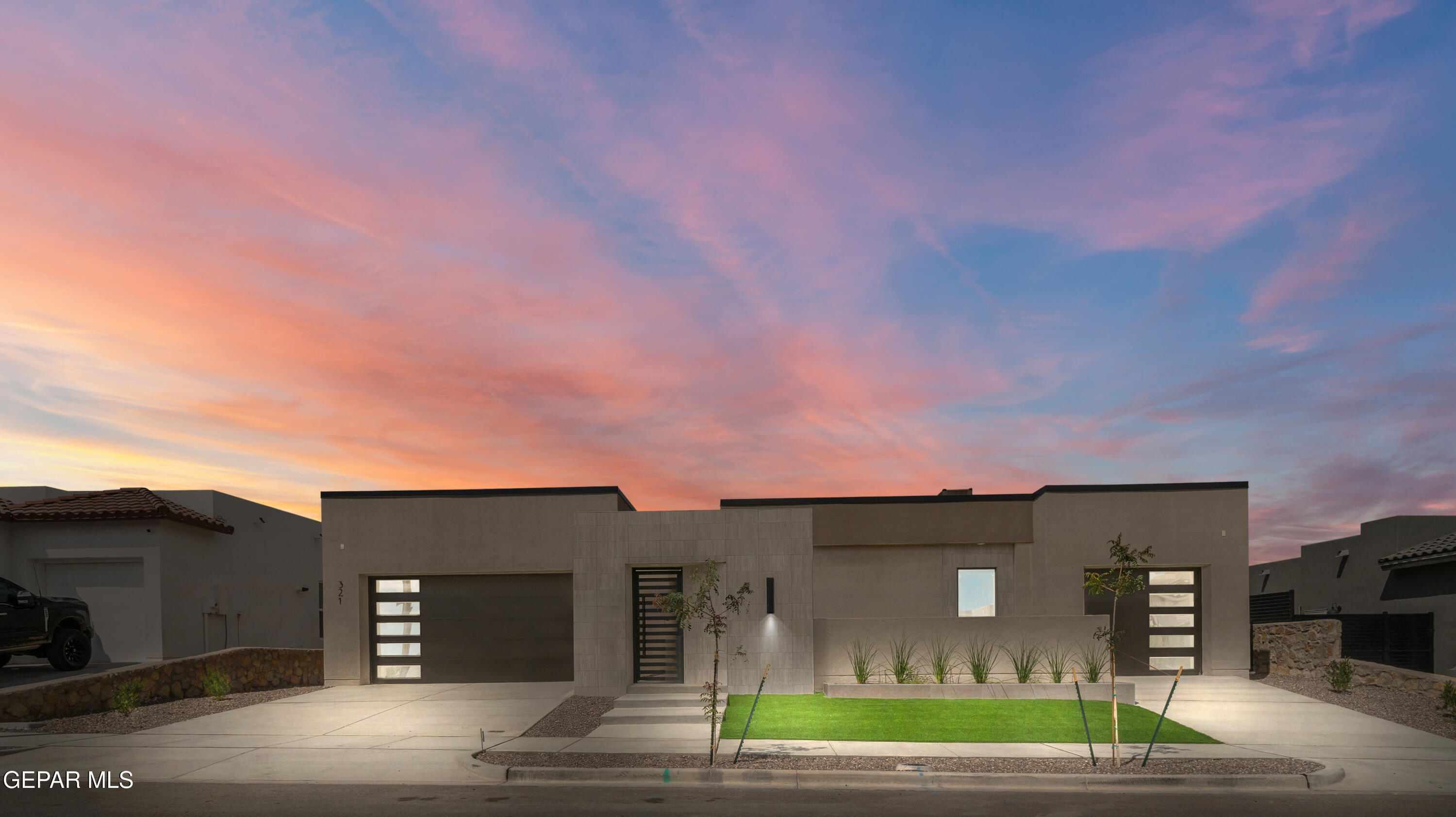 321 Blue Valley Property Photo 1