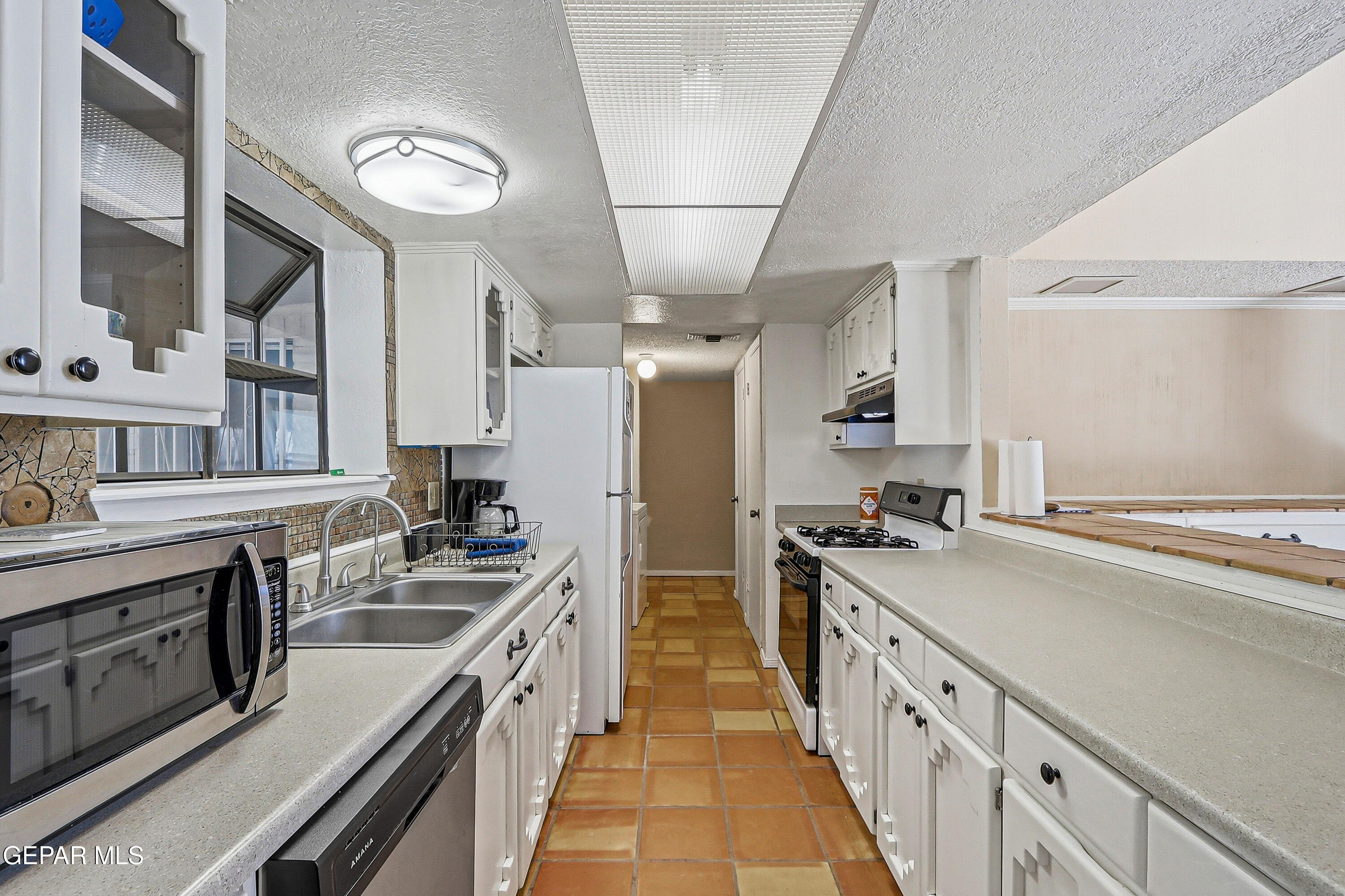130 S Apache Gold Loop Property Photo 15