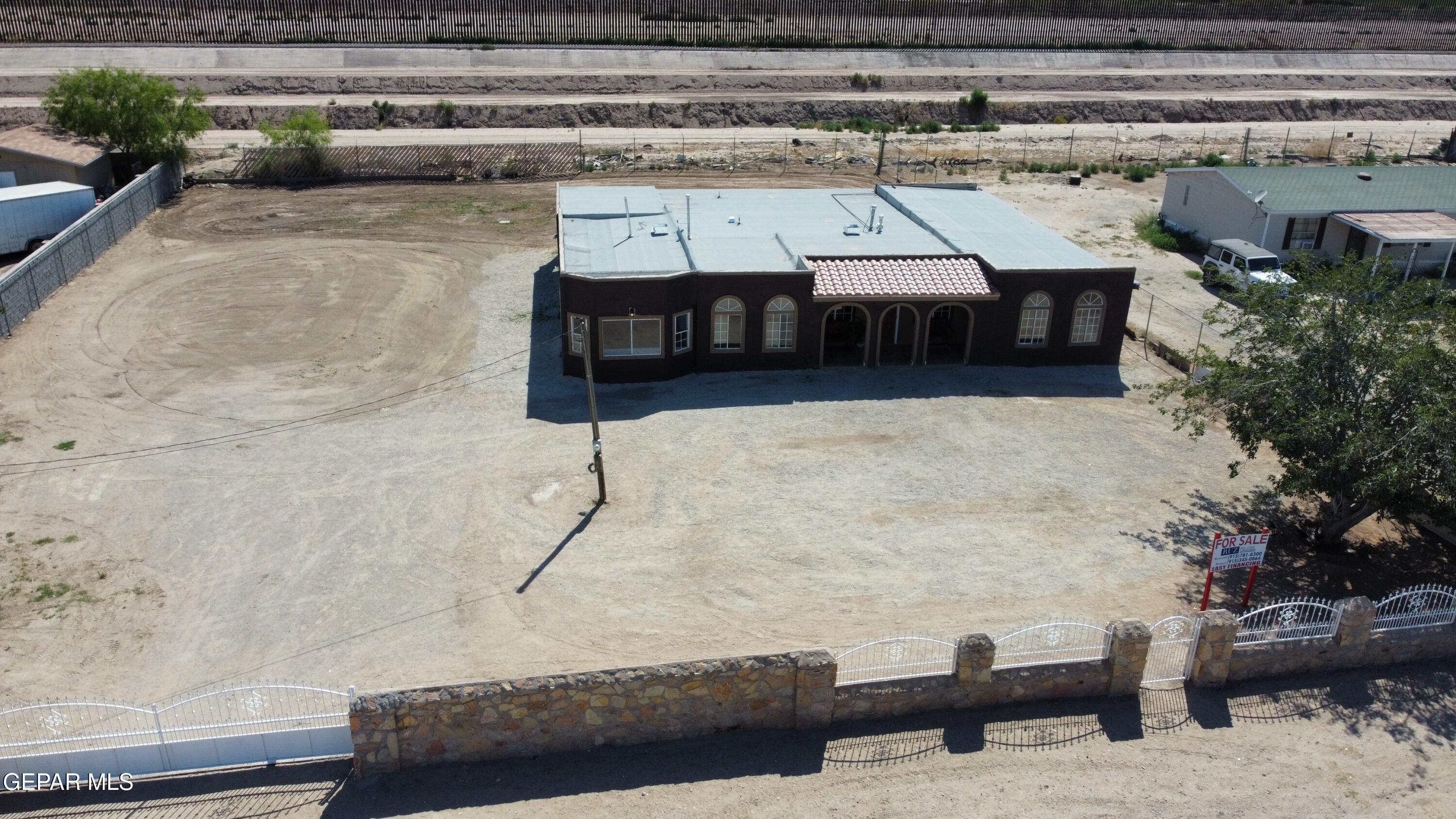 11601 Valle Bajo Road Property Photo 1