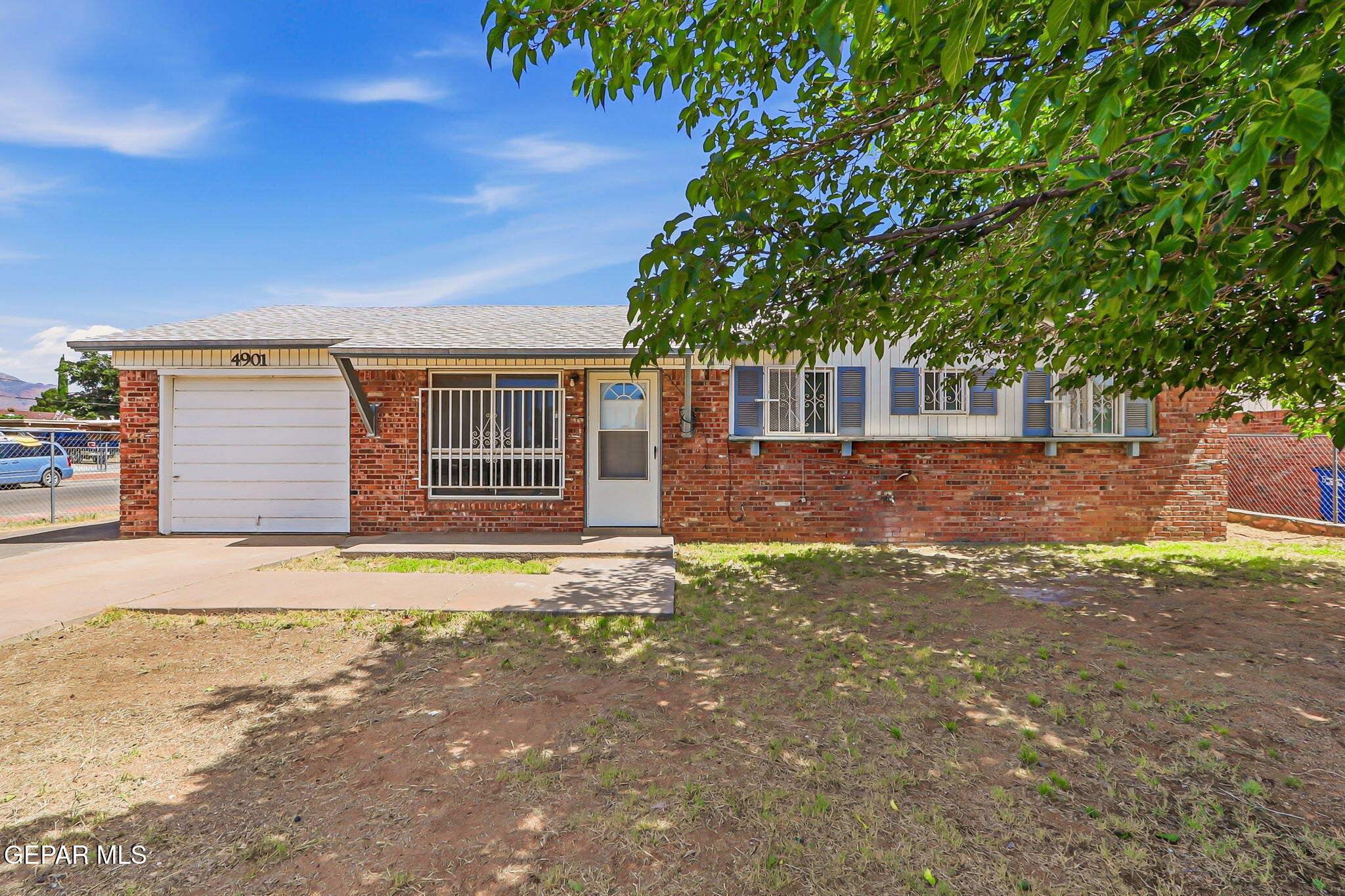 4901 Debeers Drive Property Photo 1