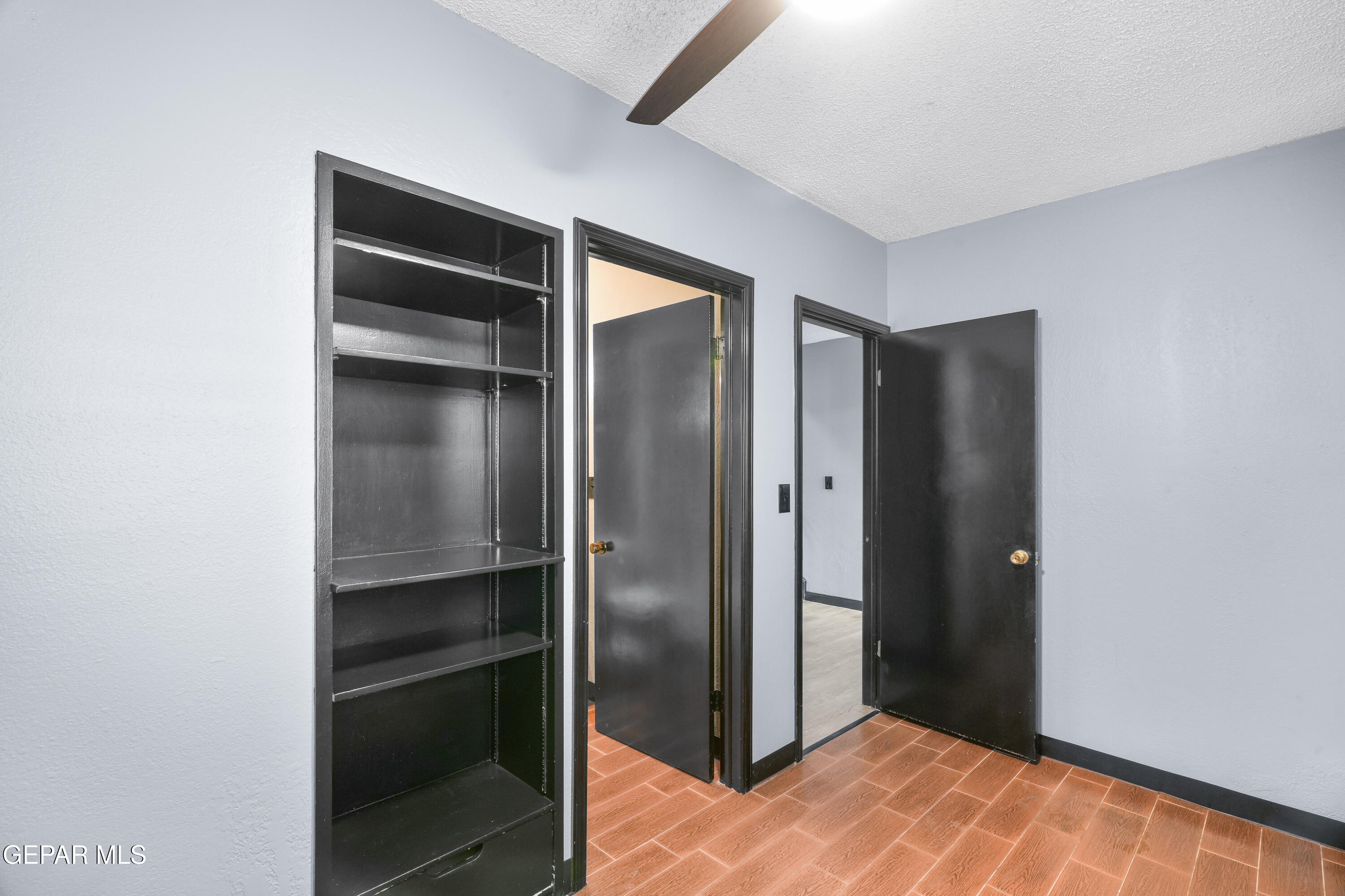 4614 N Stanton Street F38 Property Photo 9