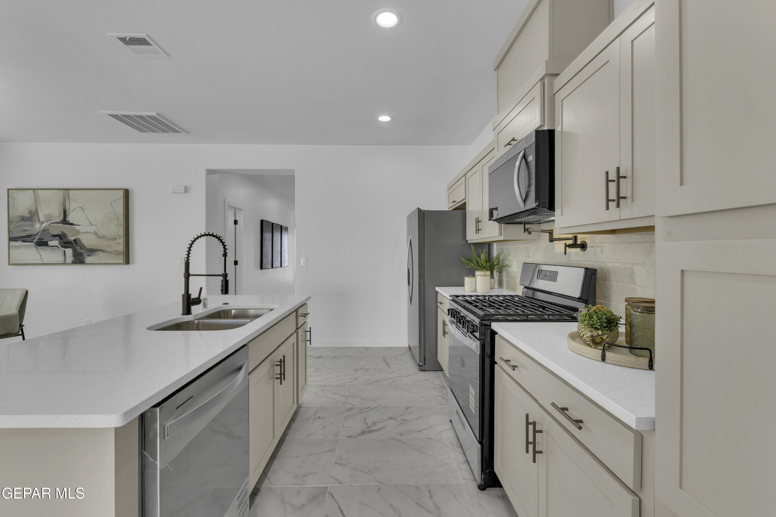 13013 Stanwick Drive Property Photo 17