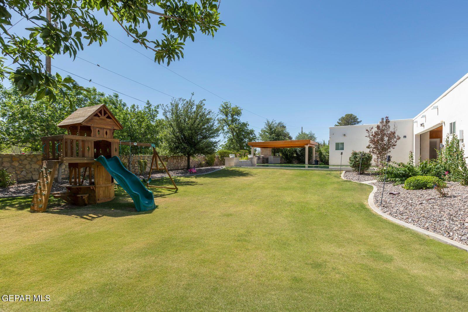 5404 E River Lane Property Photo 42