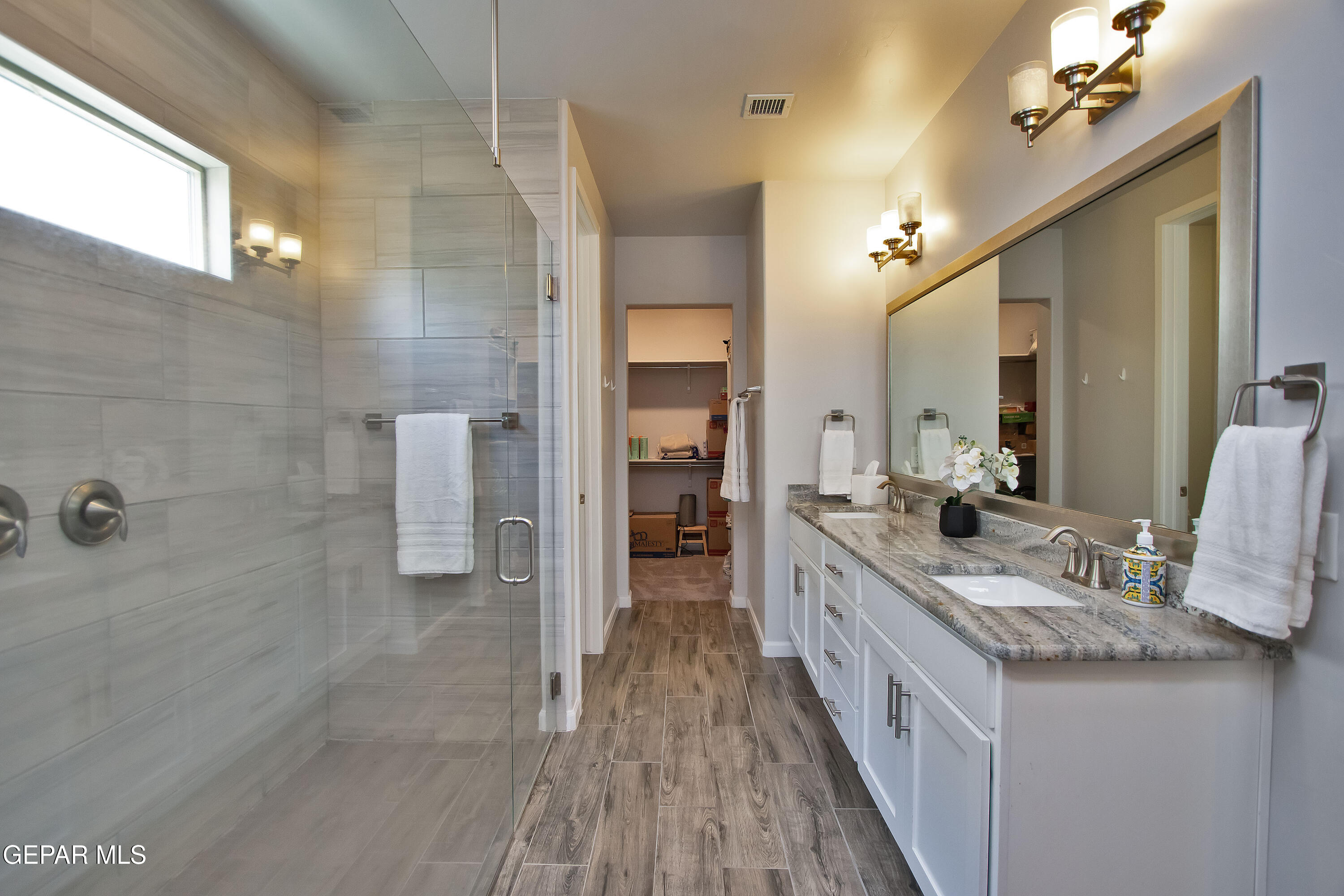 7373 Cimarron Gap Drive Property Photo 14