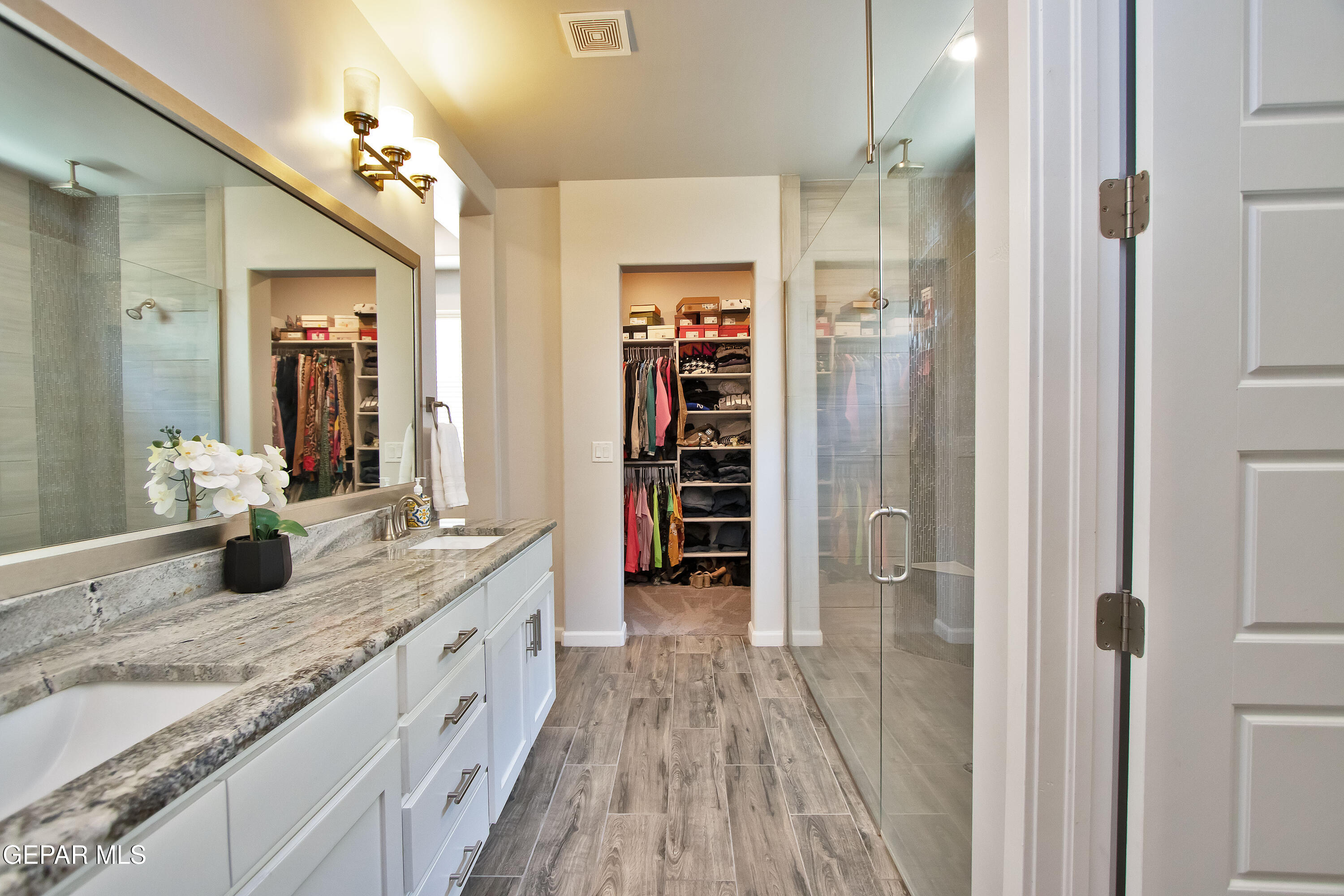 7373 Cimarron Gap Drive Property Photo 38