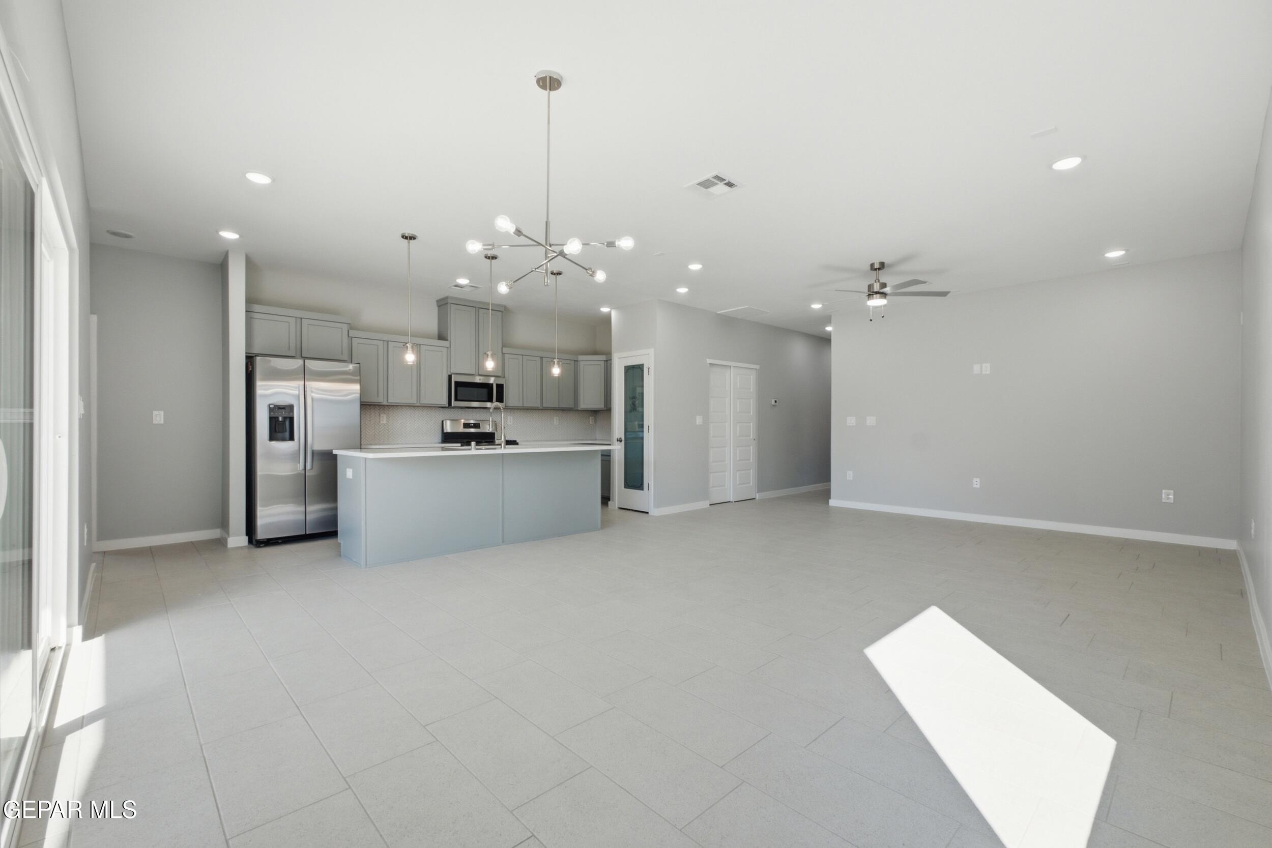 12125 Sanaa Drive Property Photo 3