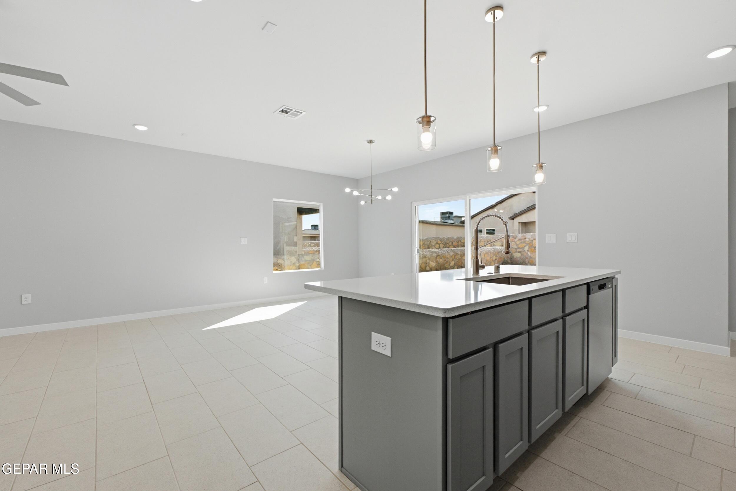 12125 Sanaa Drive Property Photo 7