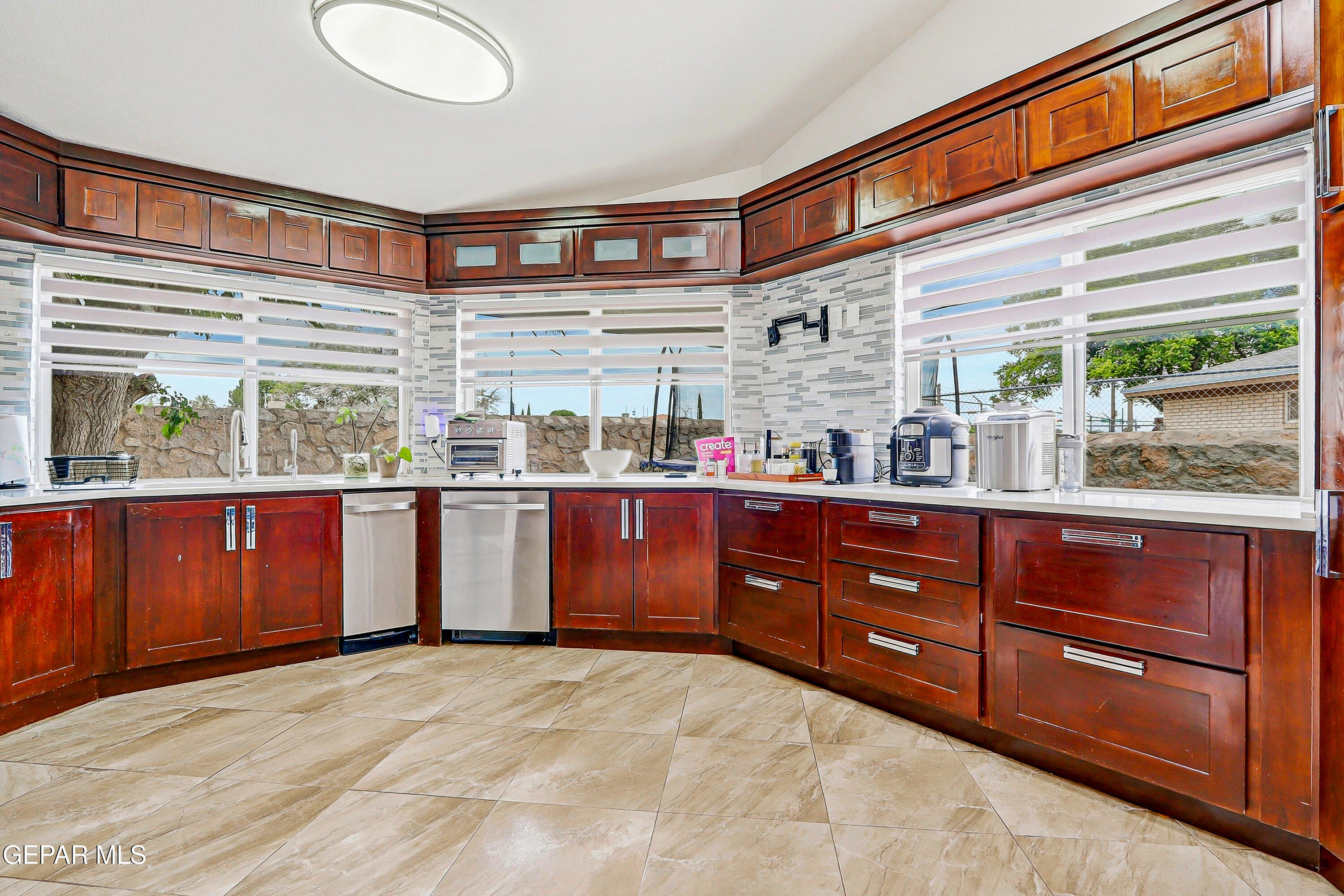 10101 Woodway Drive Property Photo 19
