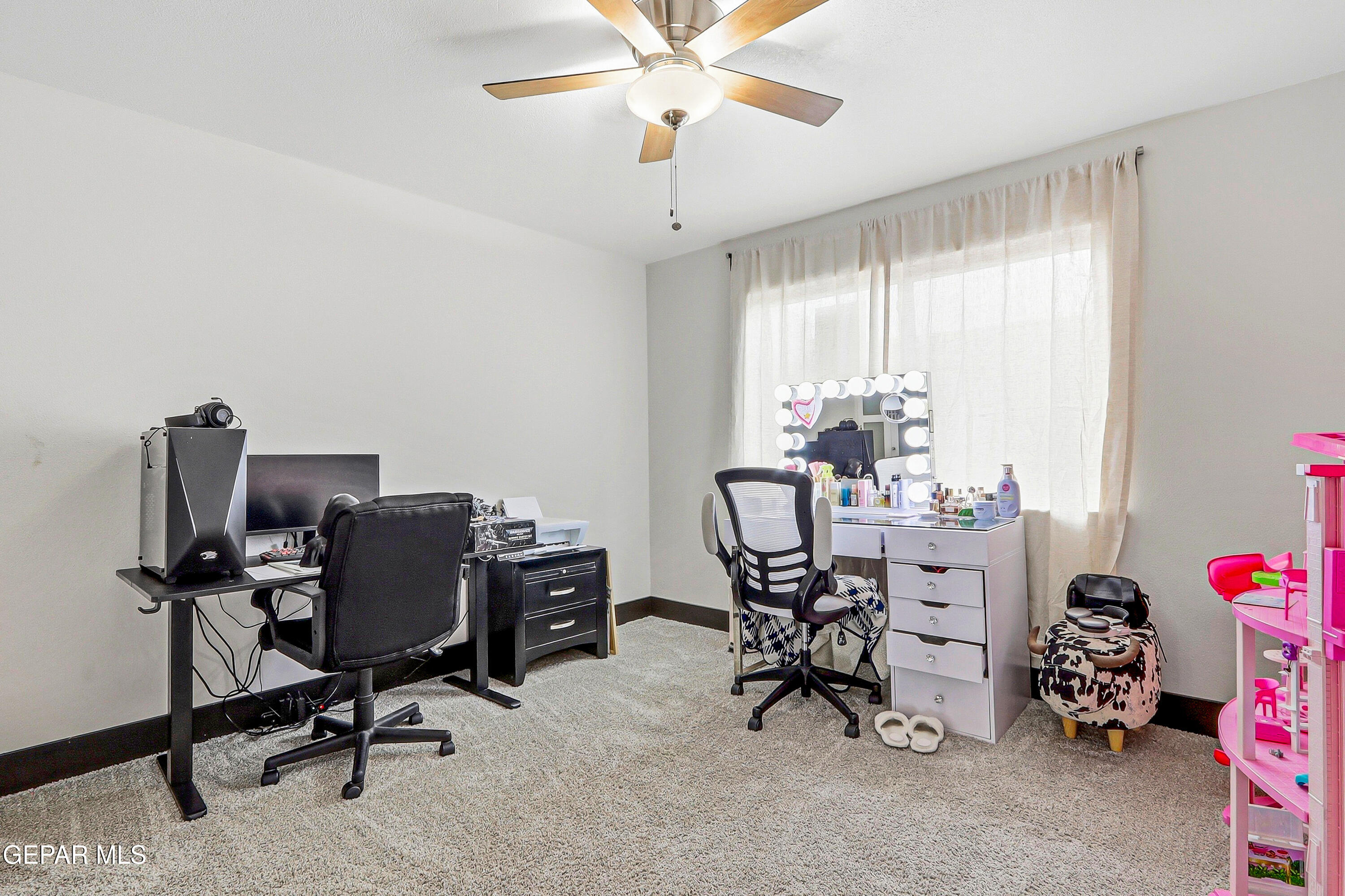 10101 Woodway Drive Property Photo 28