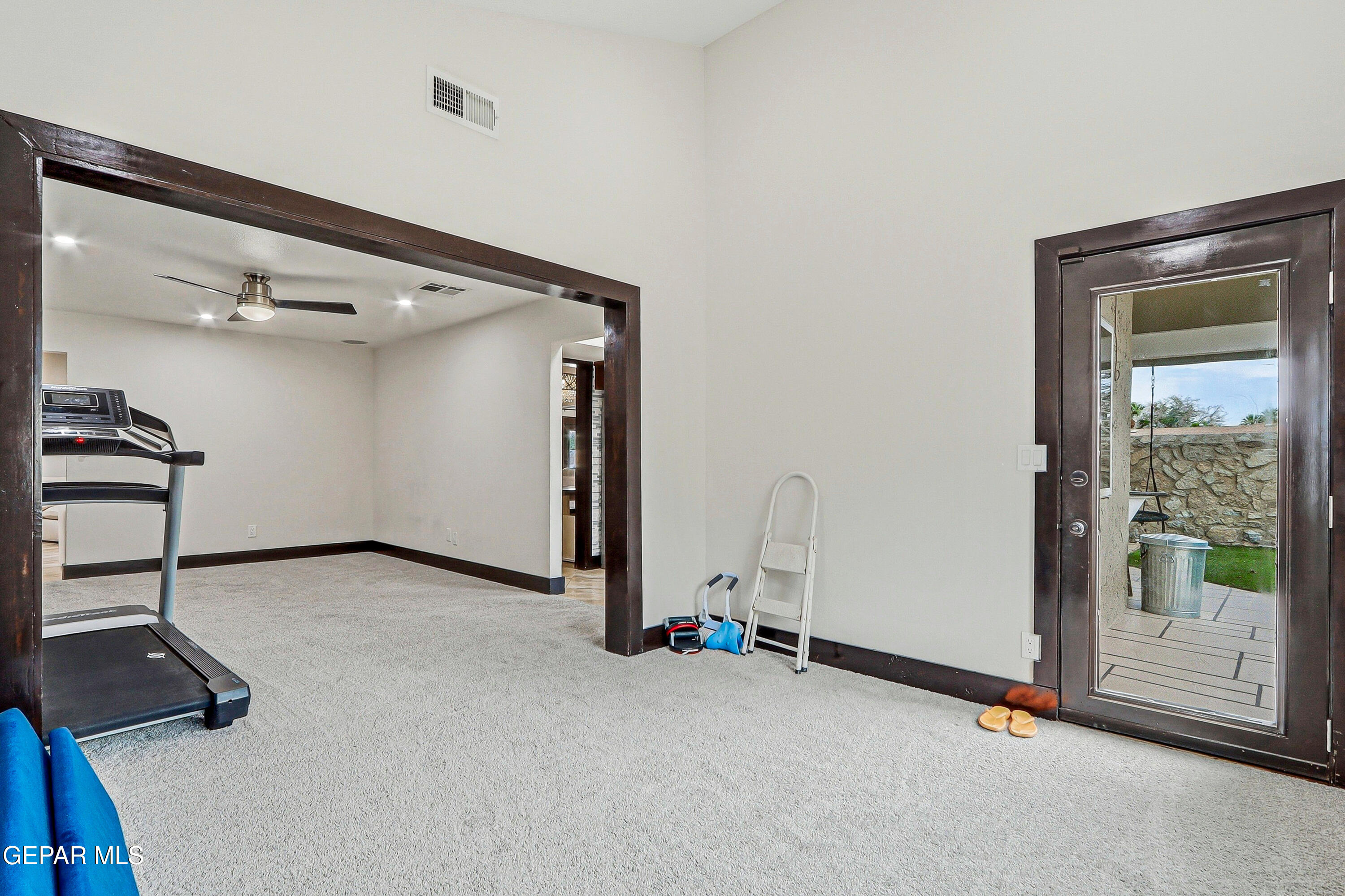 10101 Woodway Drive Property Photo 33
