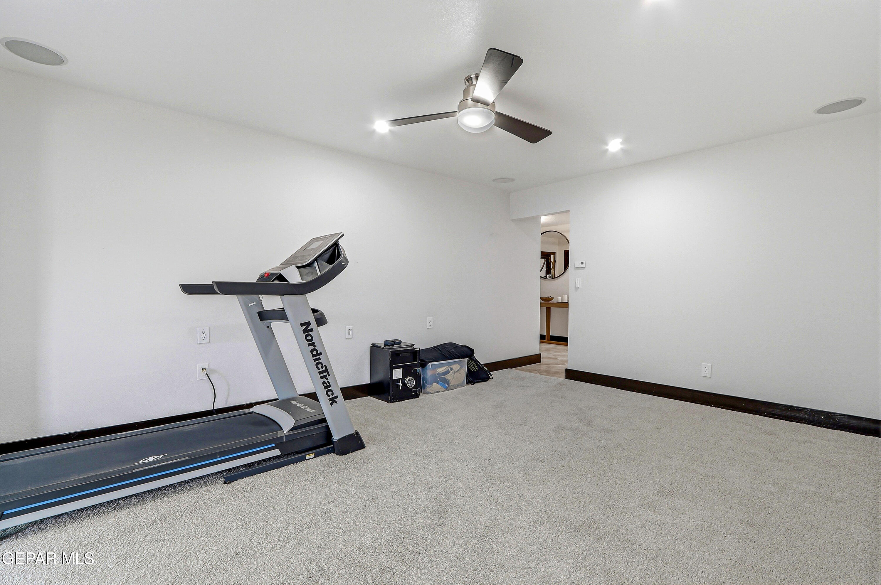 10101 Woodway Drive Property Photo 35