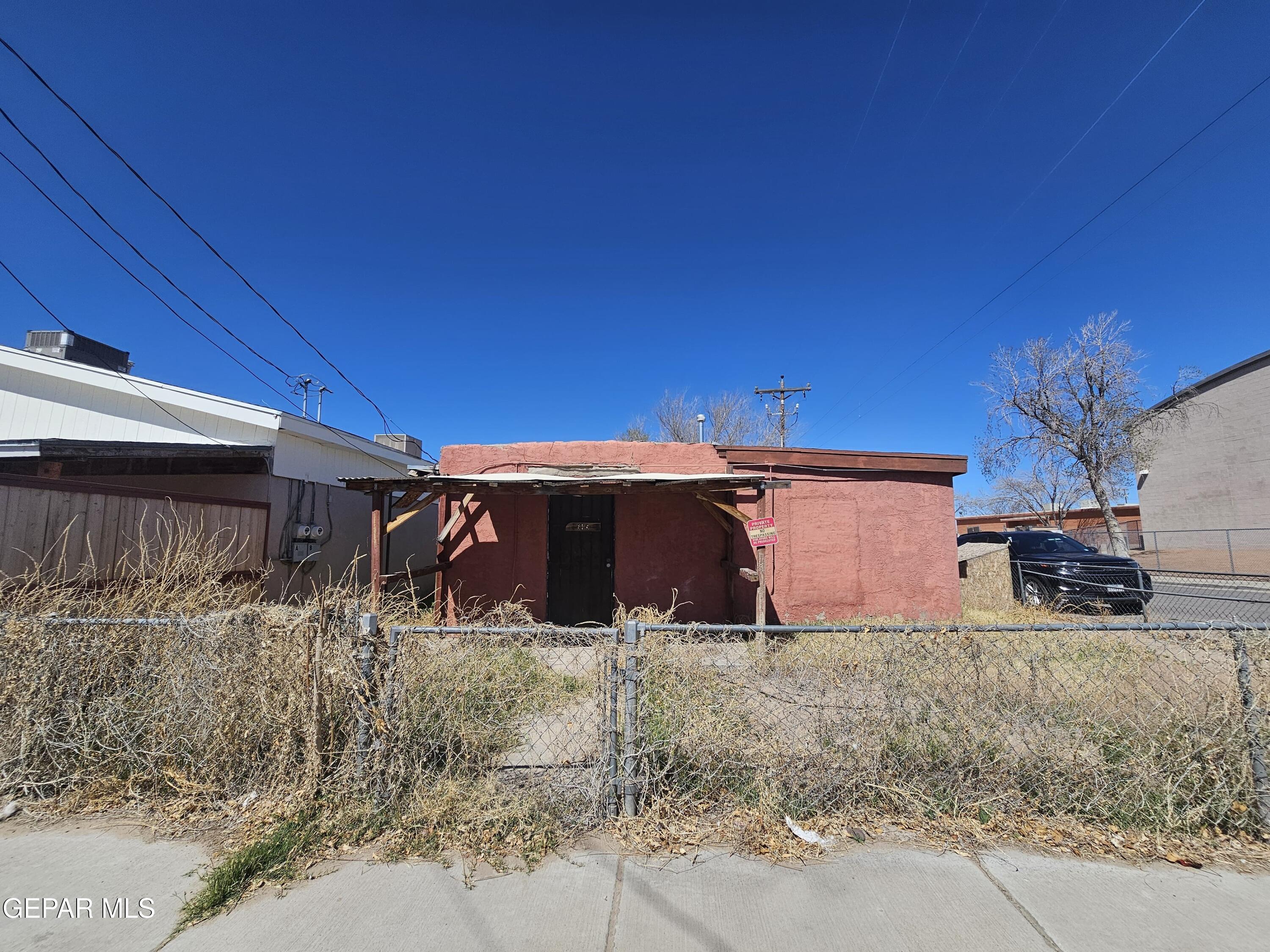 645 E Chestnut Avenue Property Photo 2