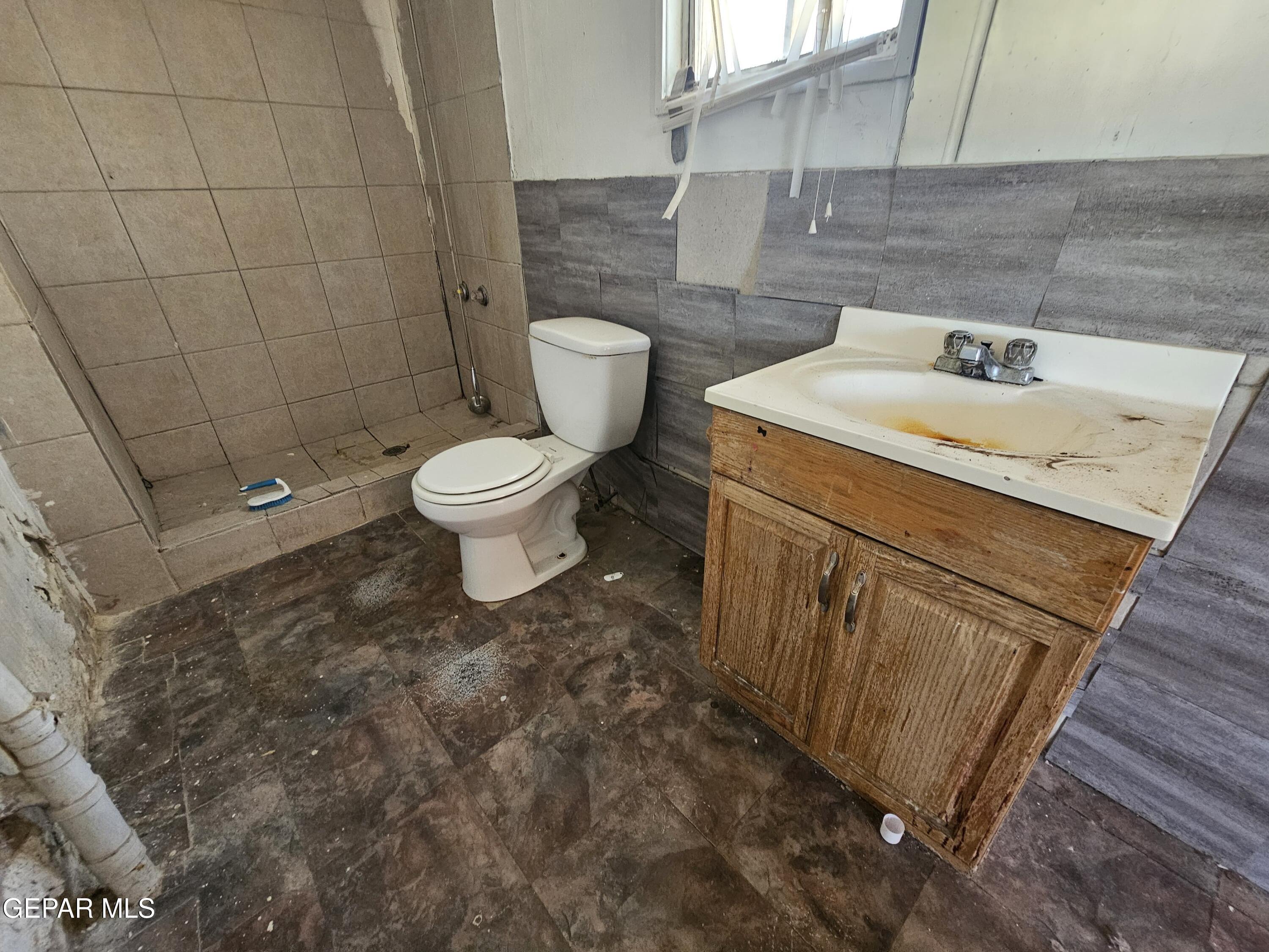 645 E Chestnut Avenue Property Photo 11