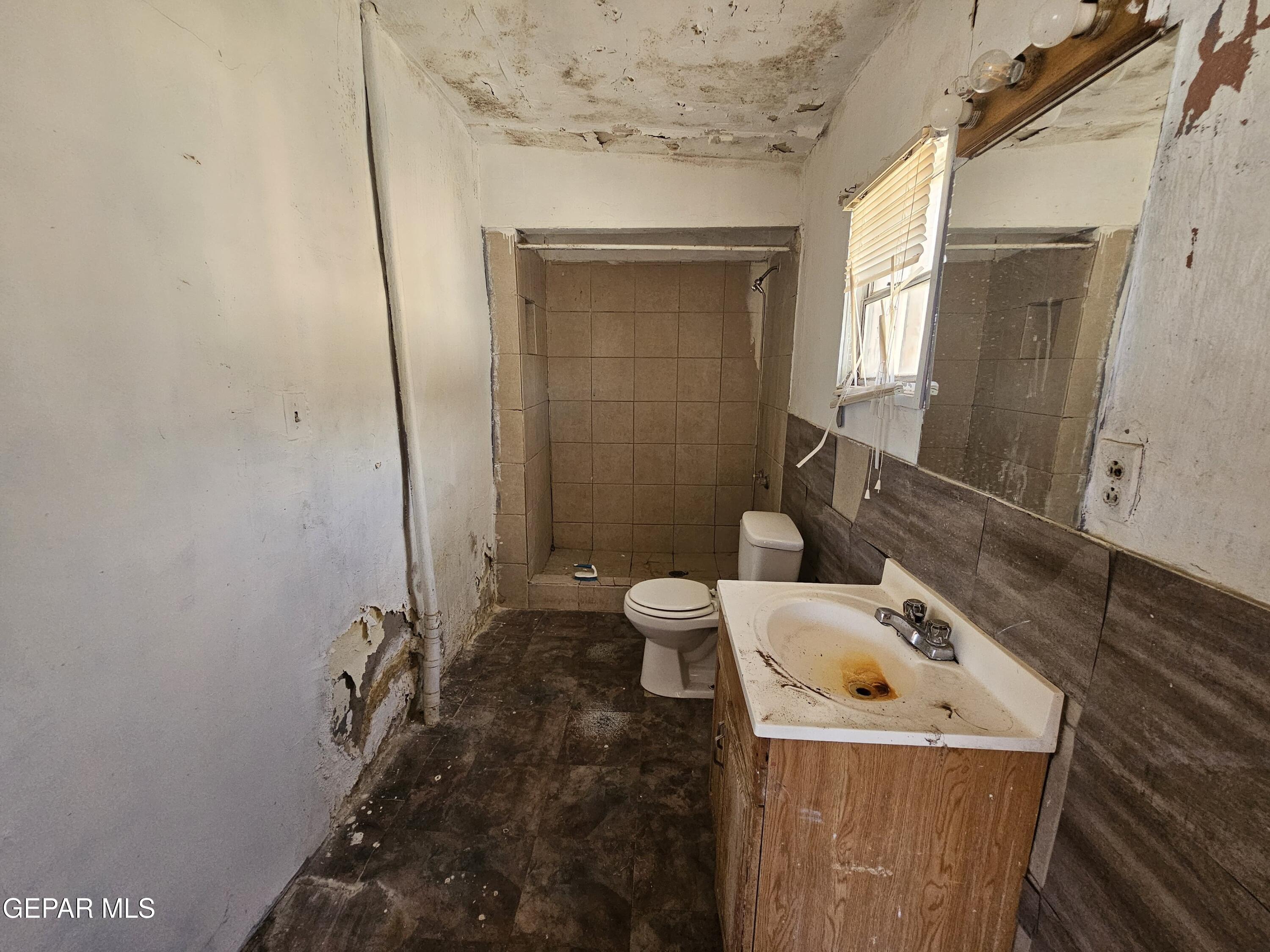 645 E Chestnut Avenue Property Photo 12