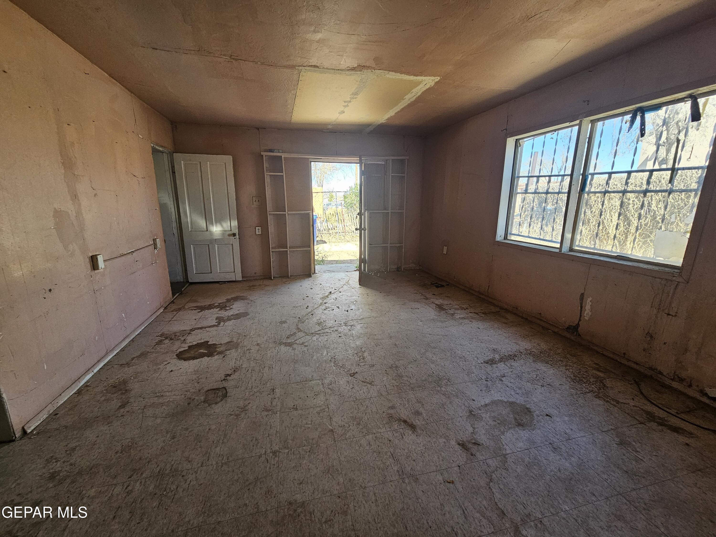 645 E Chestnut Avenue Property Photo 14