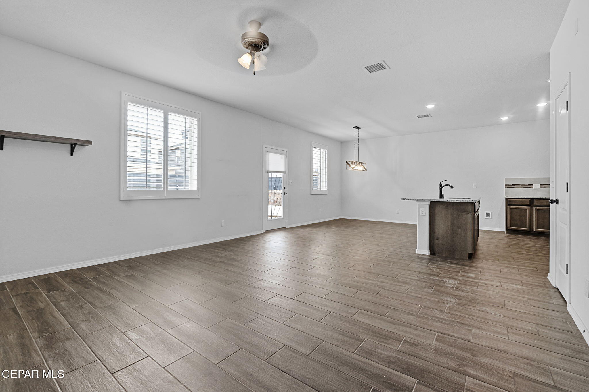 12249 Desert Vista Avenue Property Photo 9