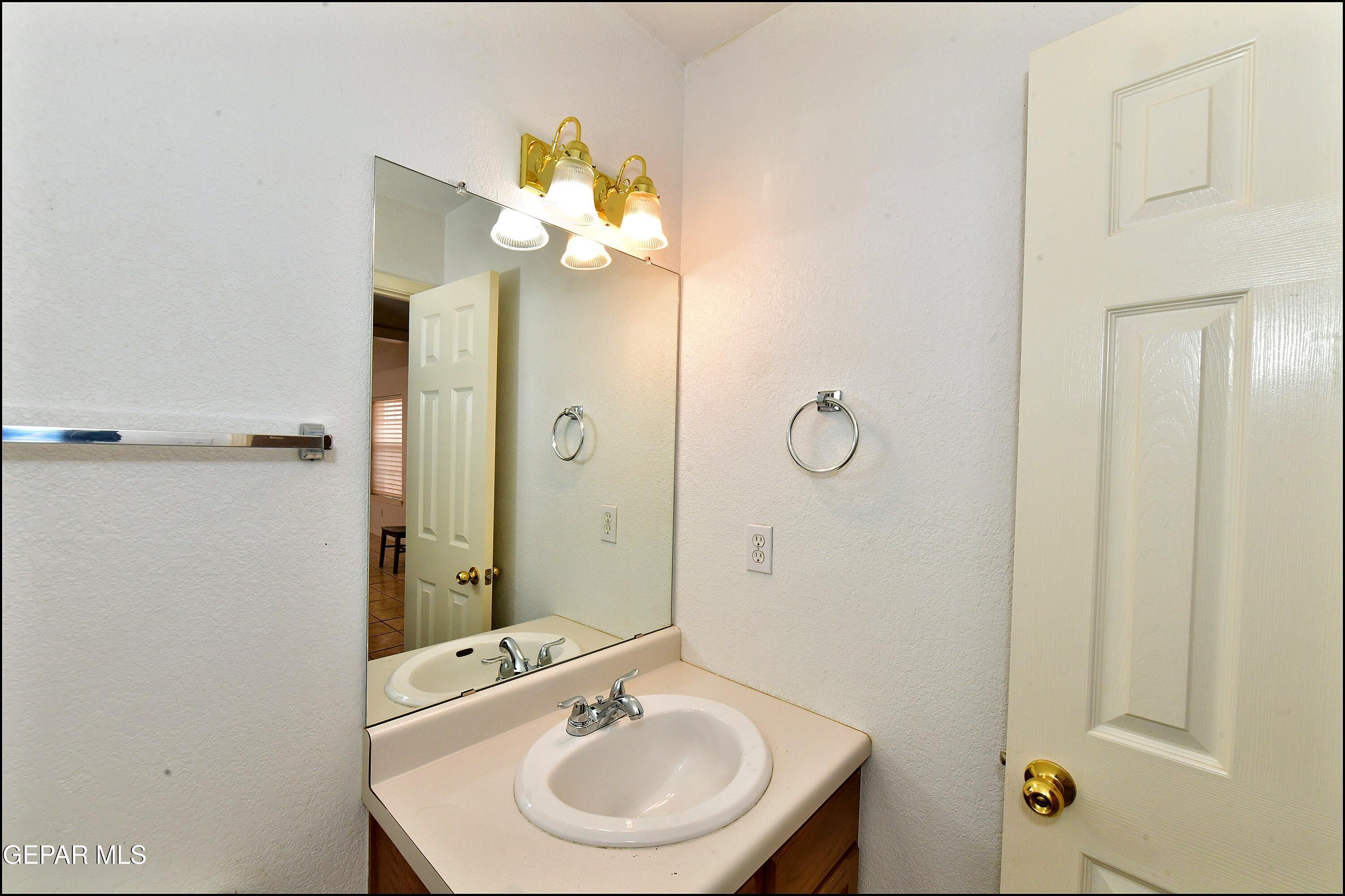 14101 Koshare Court Property Photo 36