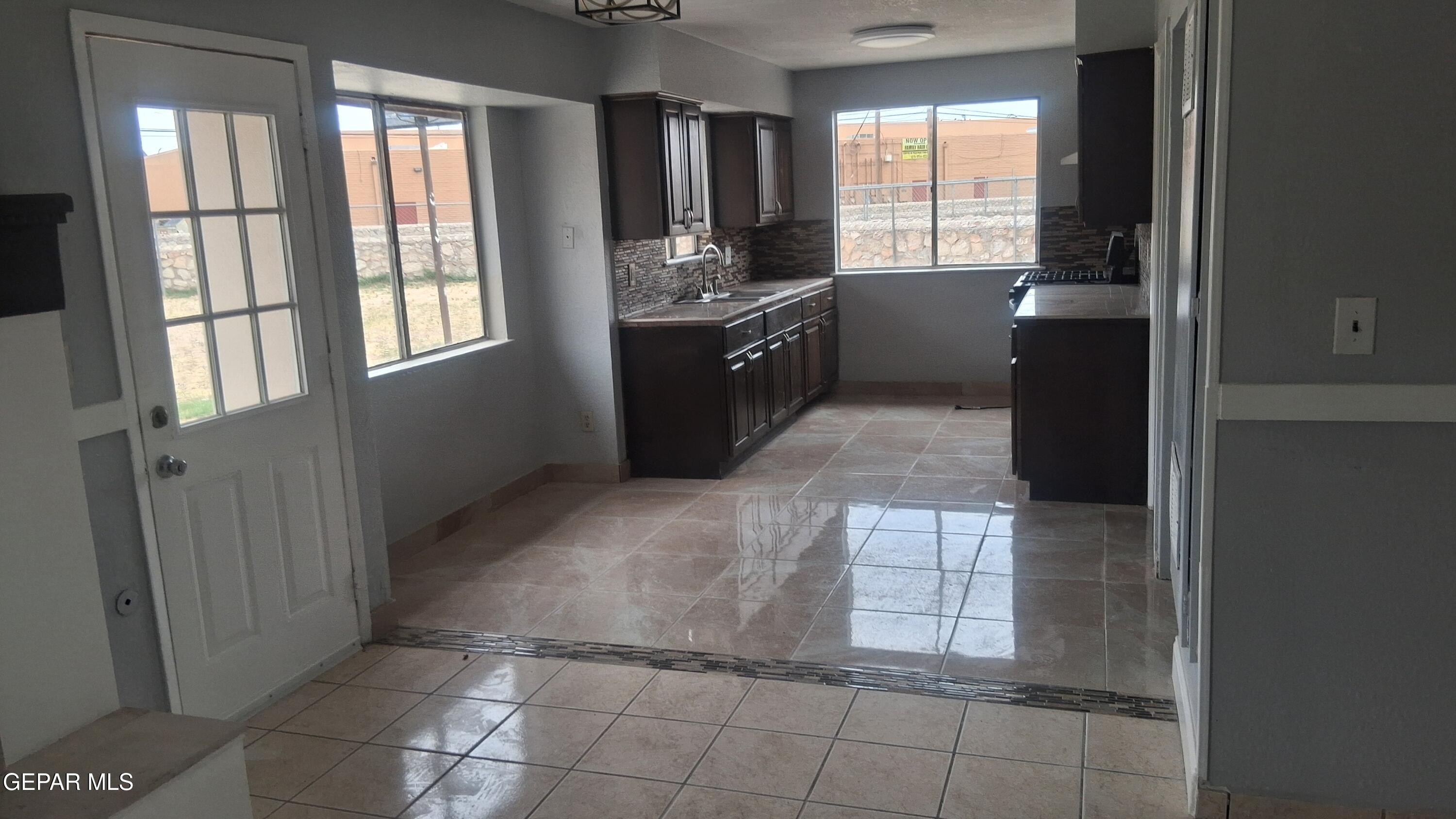 10541 Eaglestone Way Property Photo 9