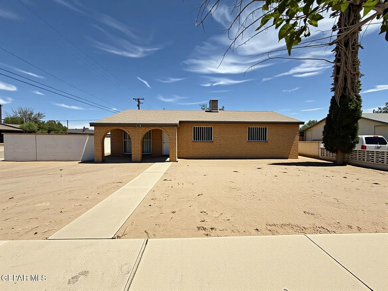 501 Eduardo Street Property Photo 2