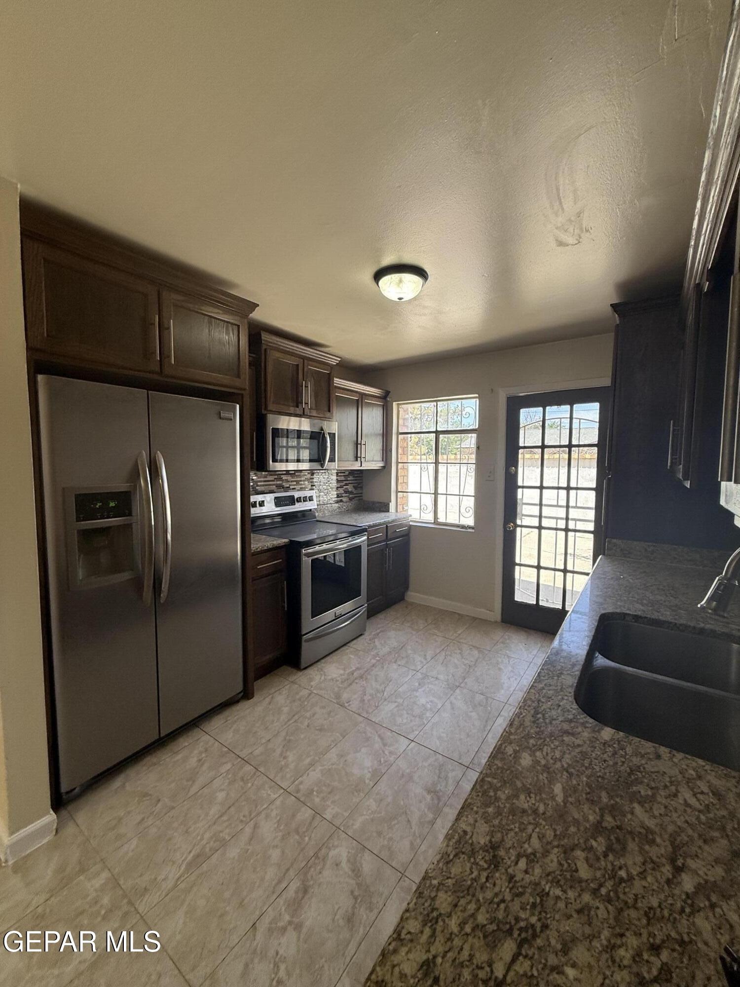 501 Eduardo Street Property Photo 17