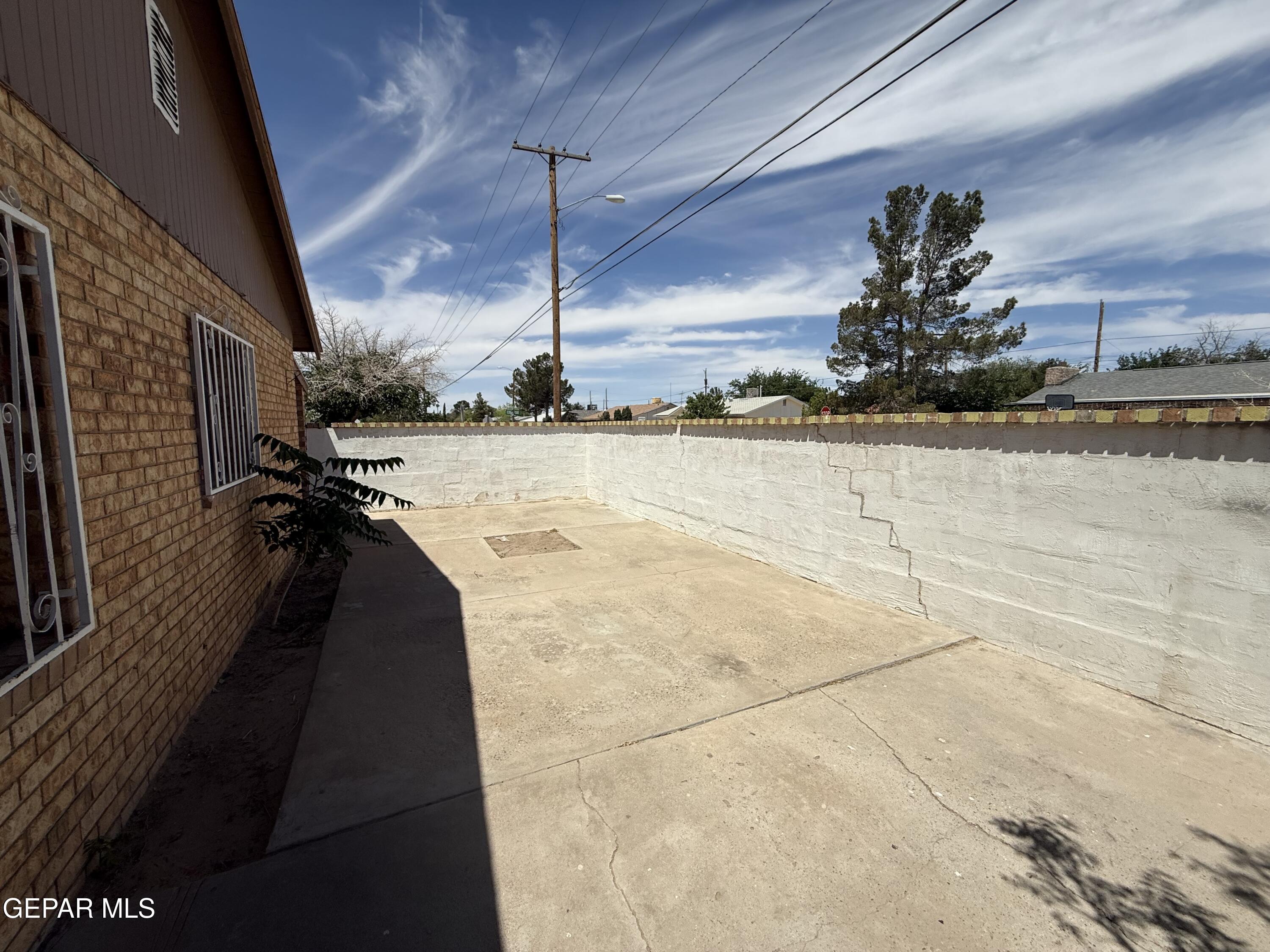 501 Eduardo Street Property Photo 28