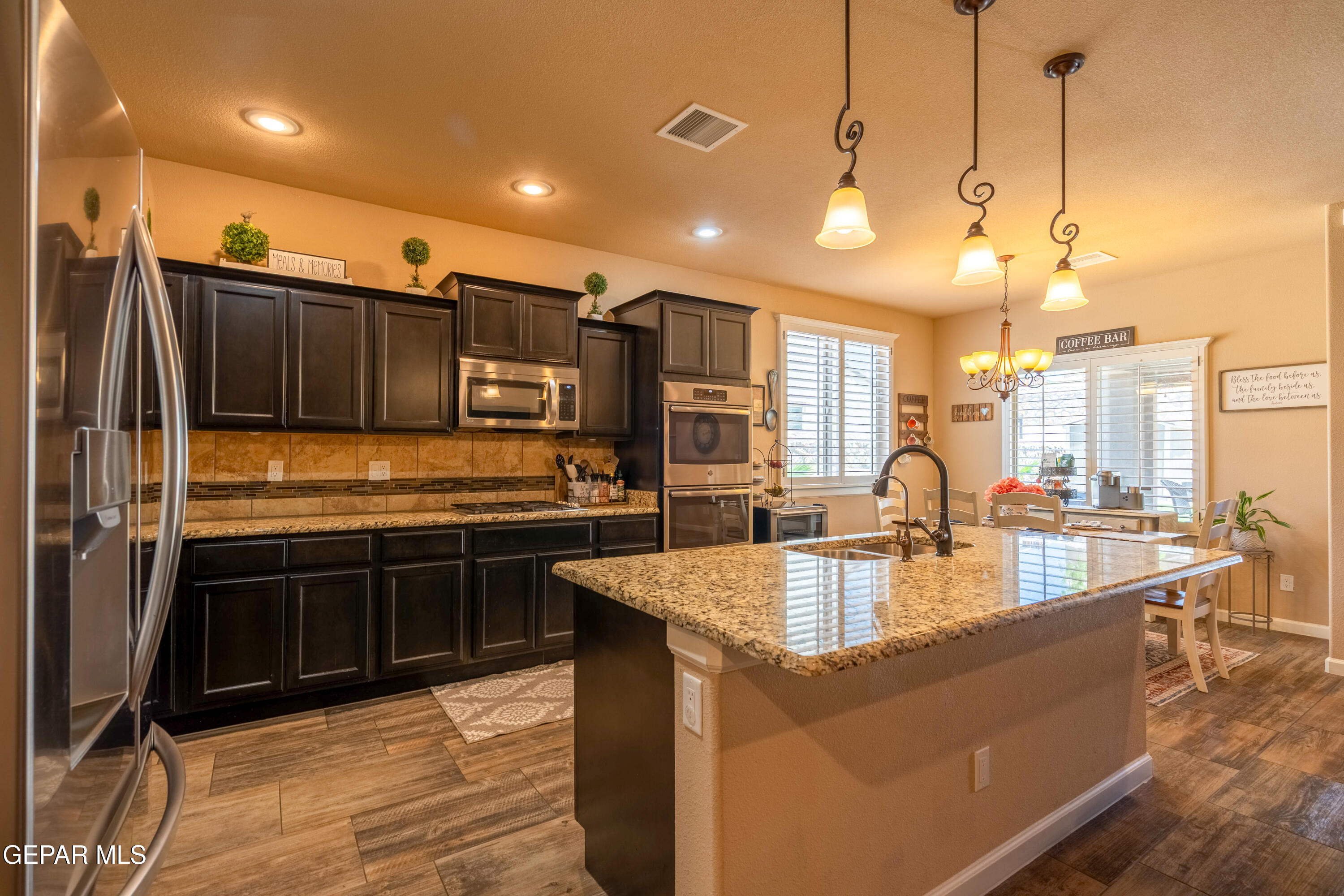 7730 Enchanted View Drive Property Photo 11