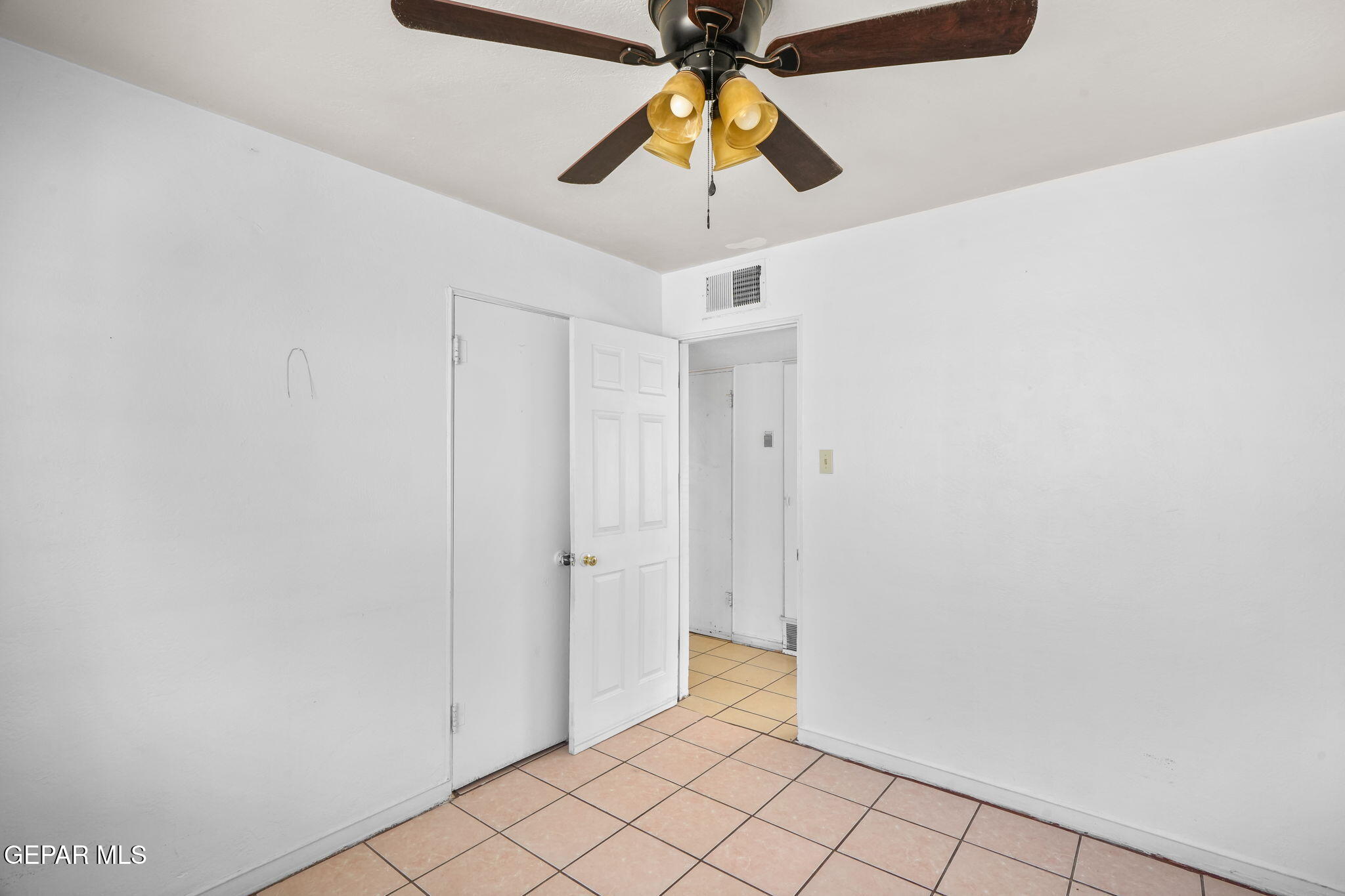 323 Vivian Drive Property Photo 15