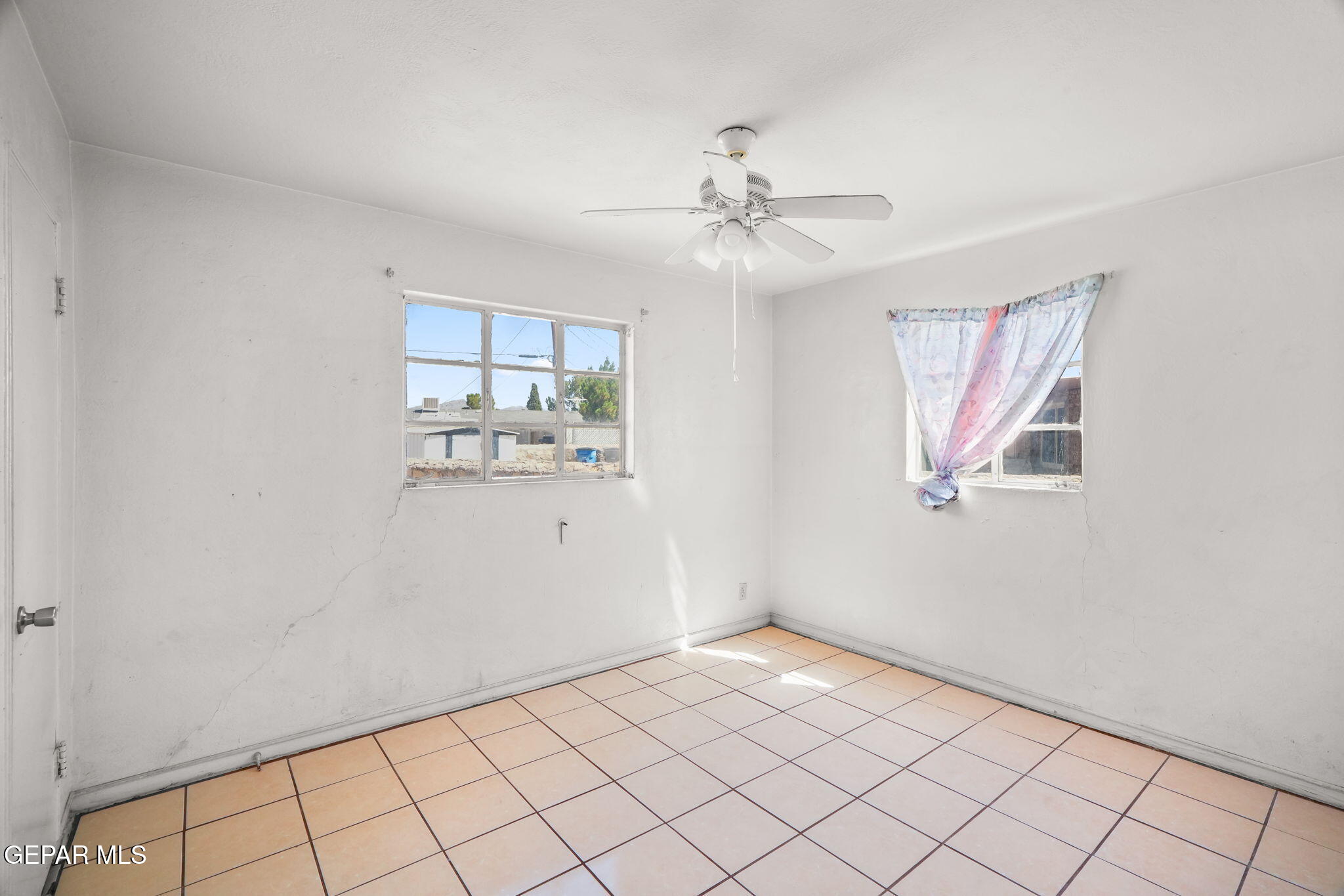 323 Vivian Drive Property Photo 16