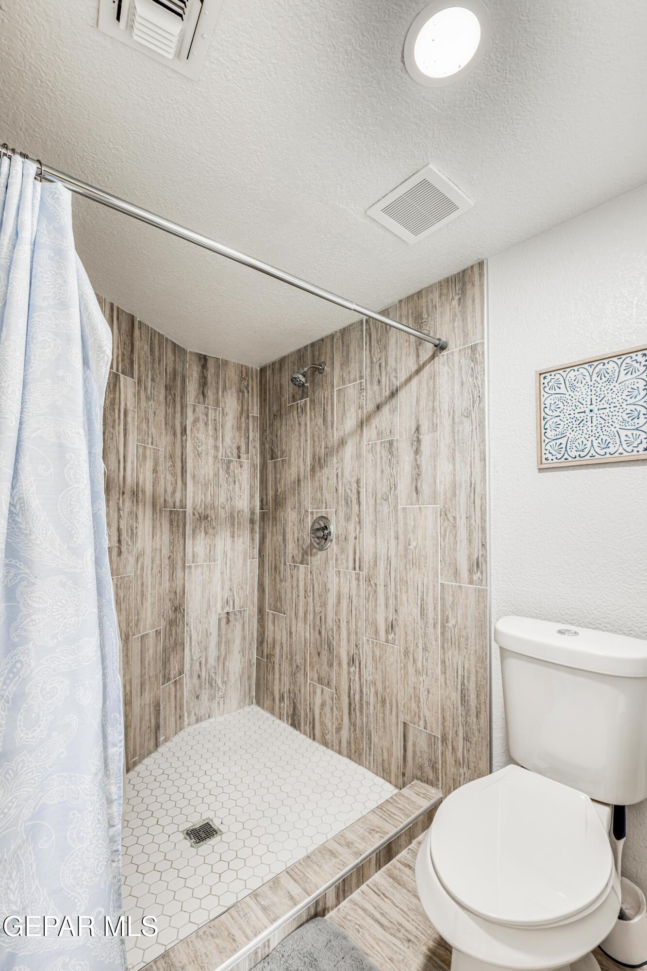 421 Irondale Drive E Property Photo 39