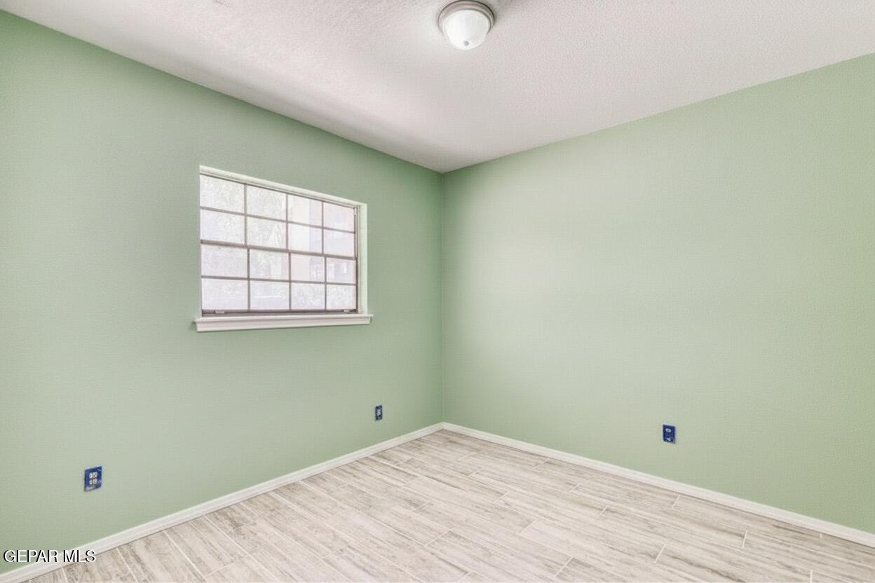 421 Irondale Drive E Property Photo 40