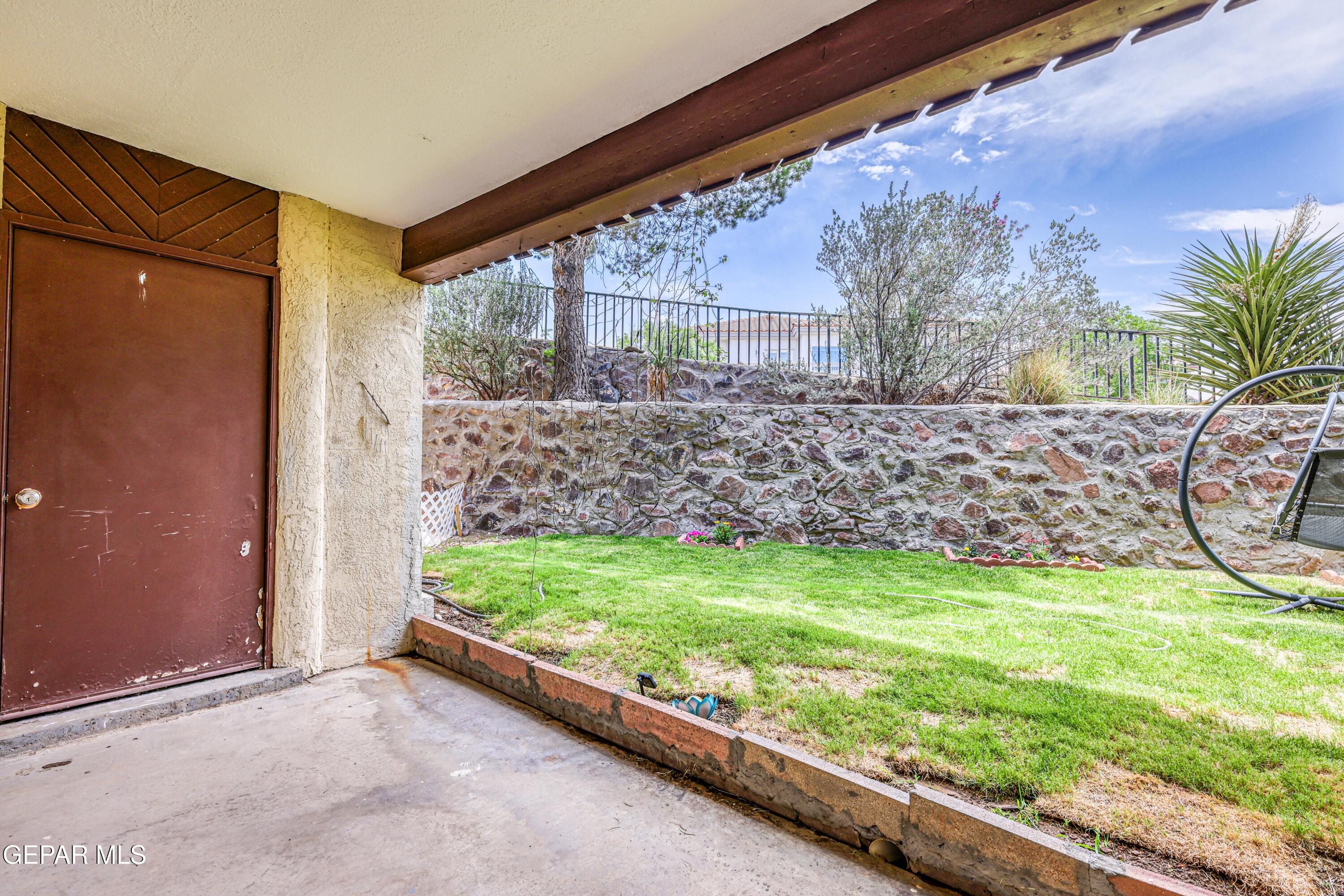 421 Irondale Drive E Property Photo 44