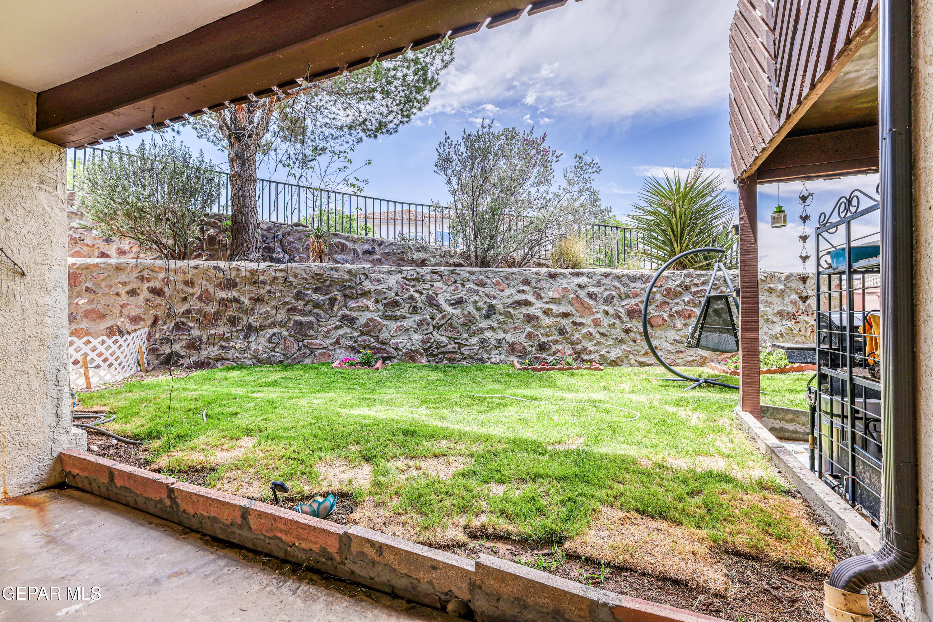 421 Irondale Drive E Property Photo 45