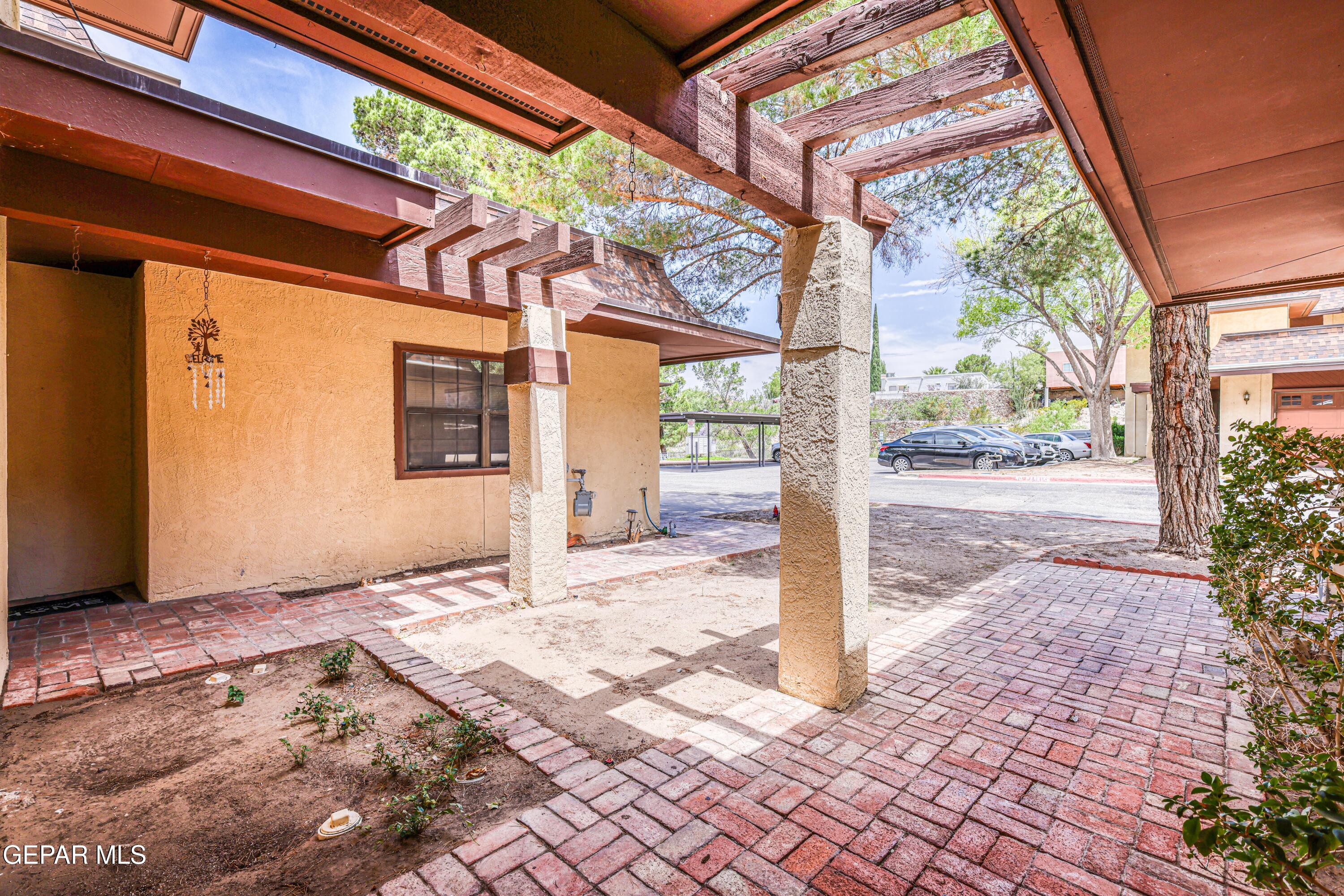 421 Irondale Drive E Property Photo 50