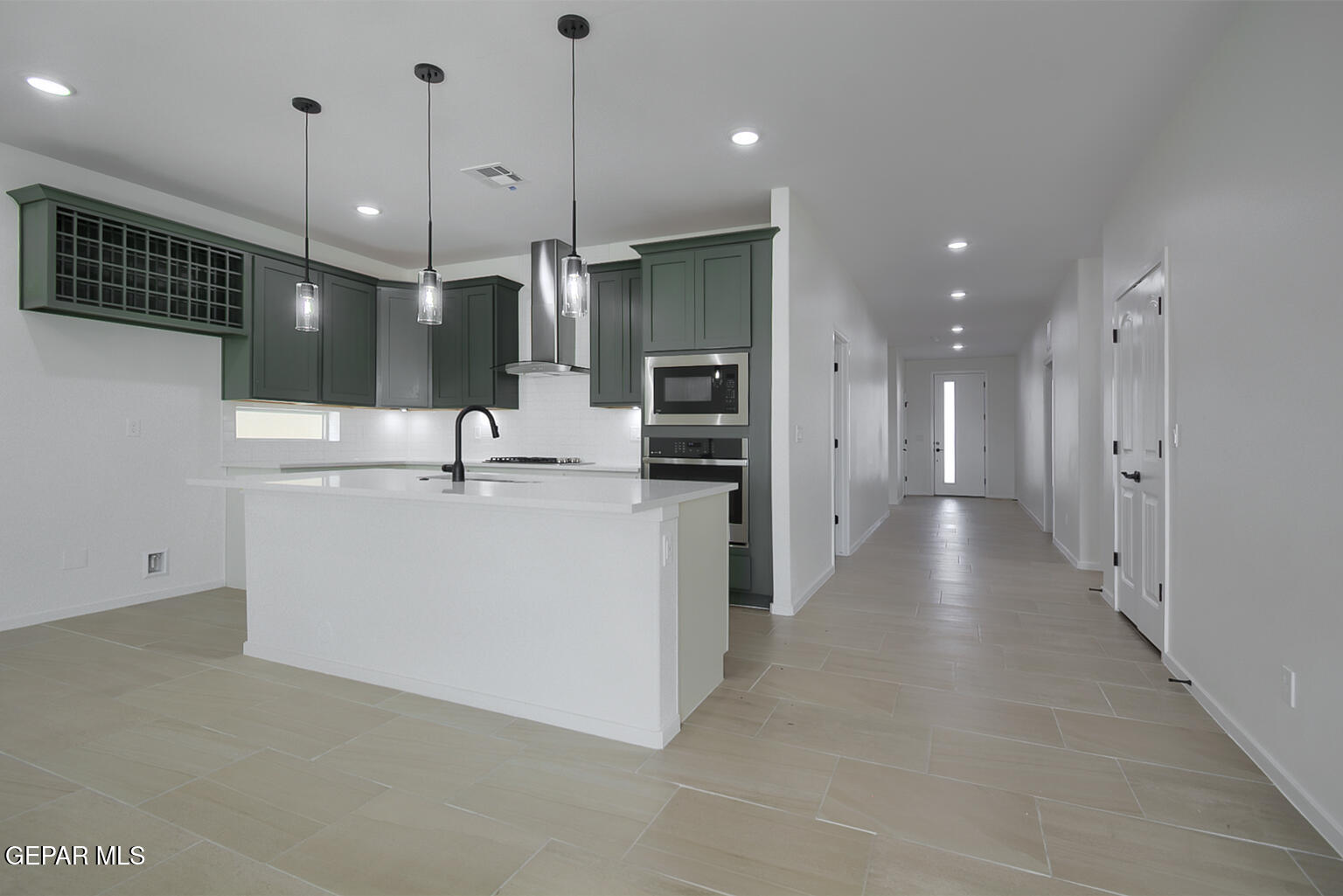 15024 Laura Lane Property Photo 5