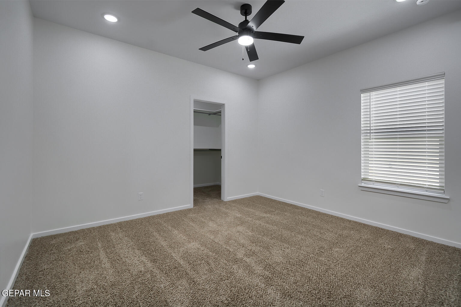 15024 Laura Lane Property Photo 8