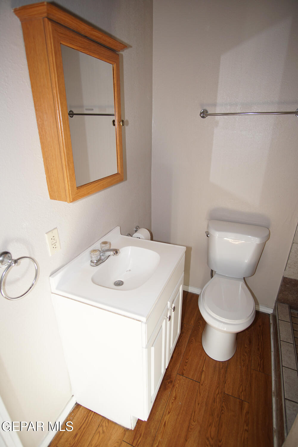 1104 Myrtle Avenue 4 Property Photo 5