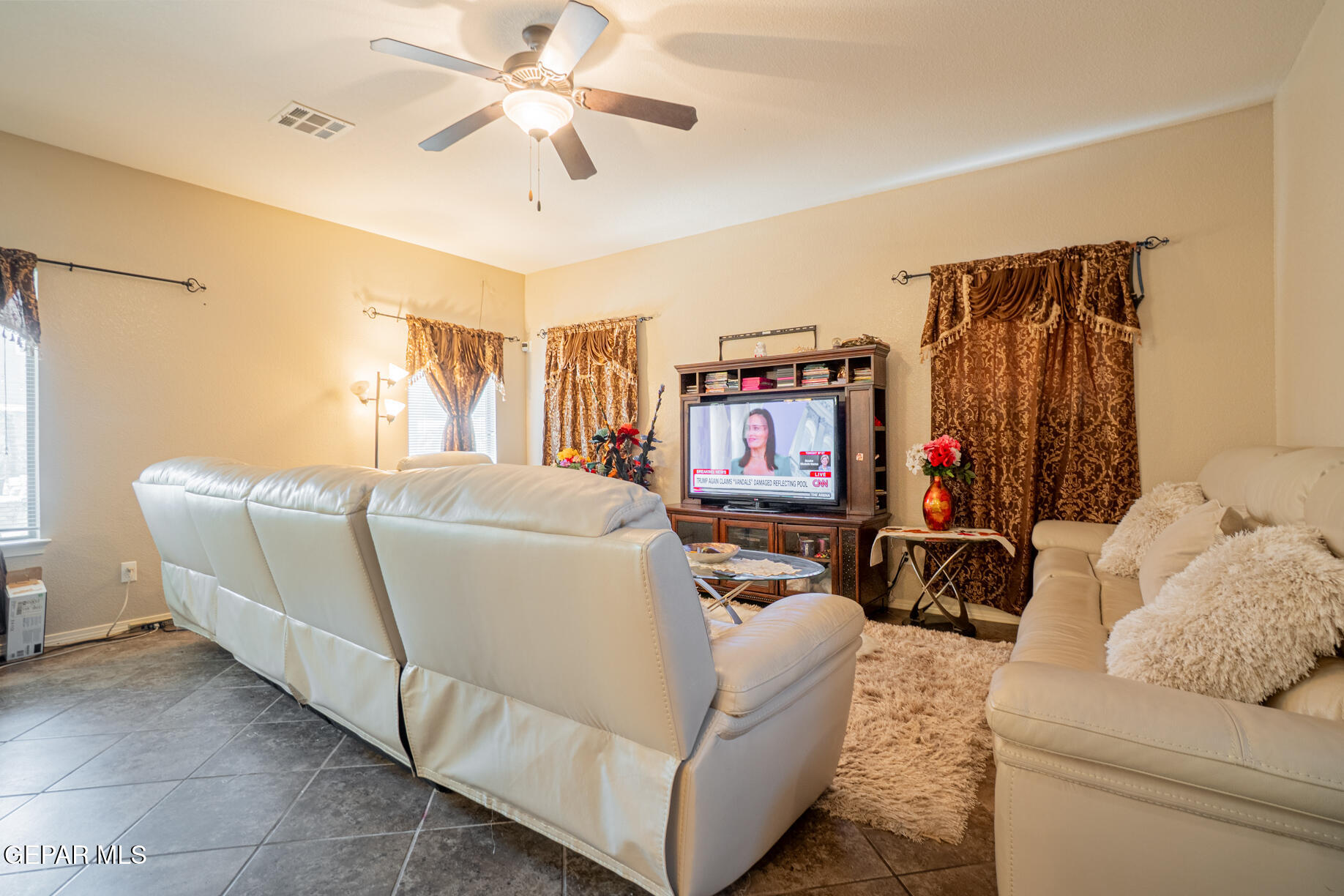 3111 Amistoso Street Property Photo 7