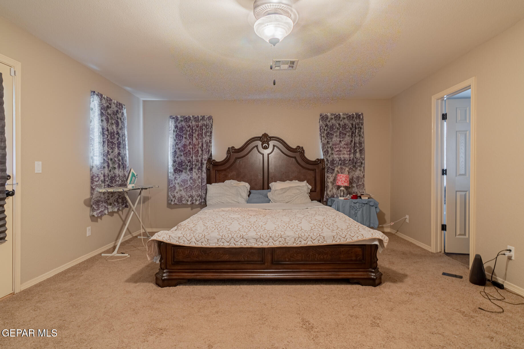 3111 Amistoso Street Property Photo 15