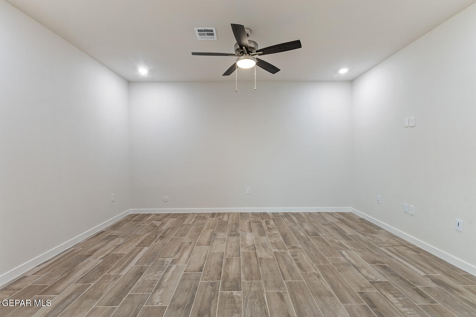 5677 Las Ramblas Avenue Property Photo 14
