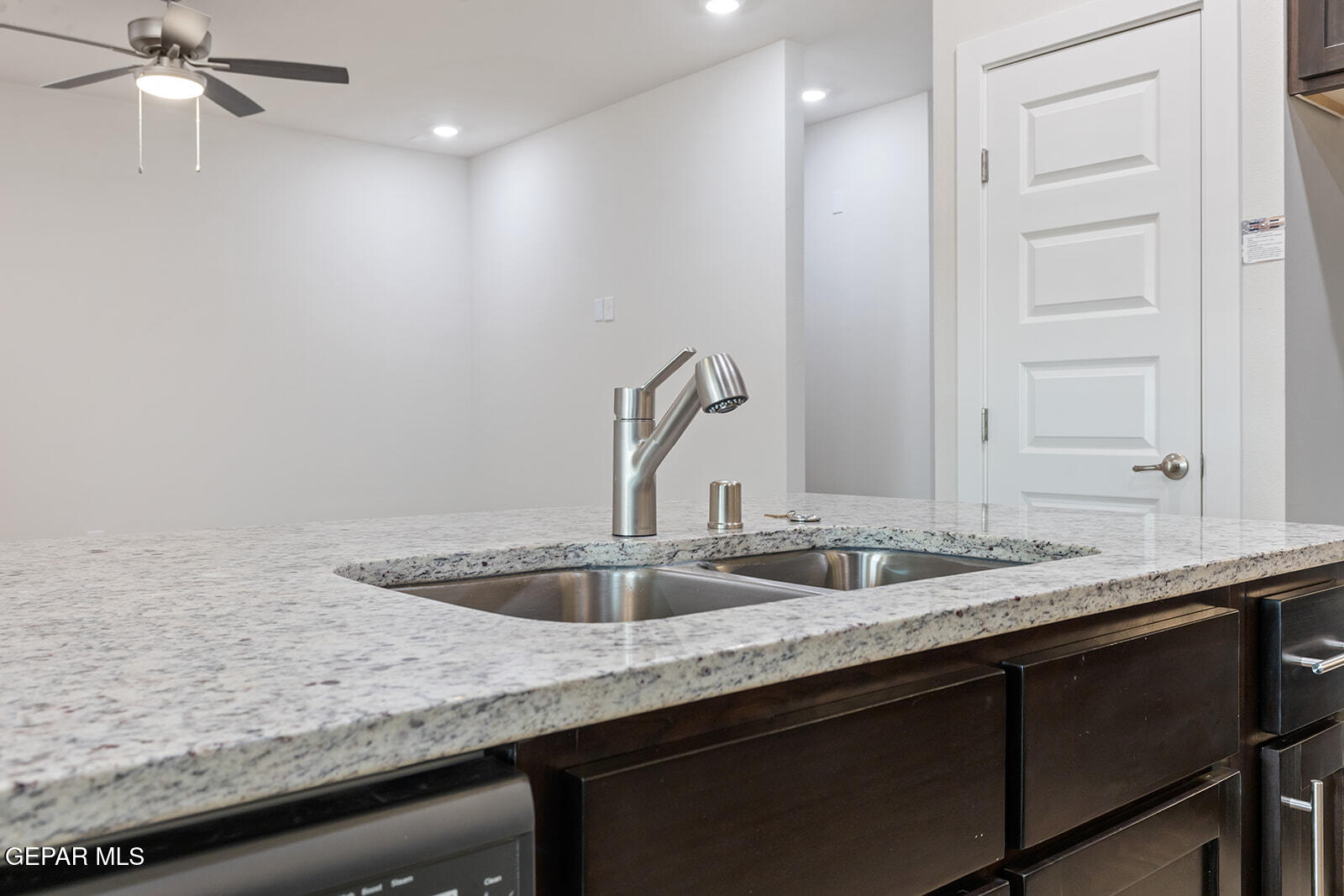 5677 Las Ramblas Avenue Property Photo 18
