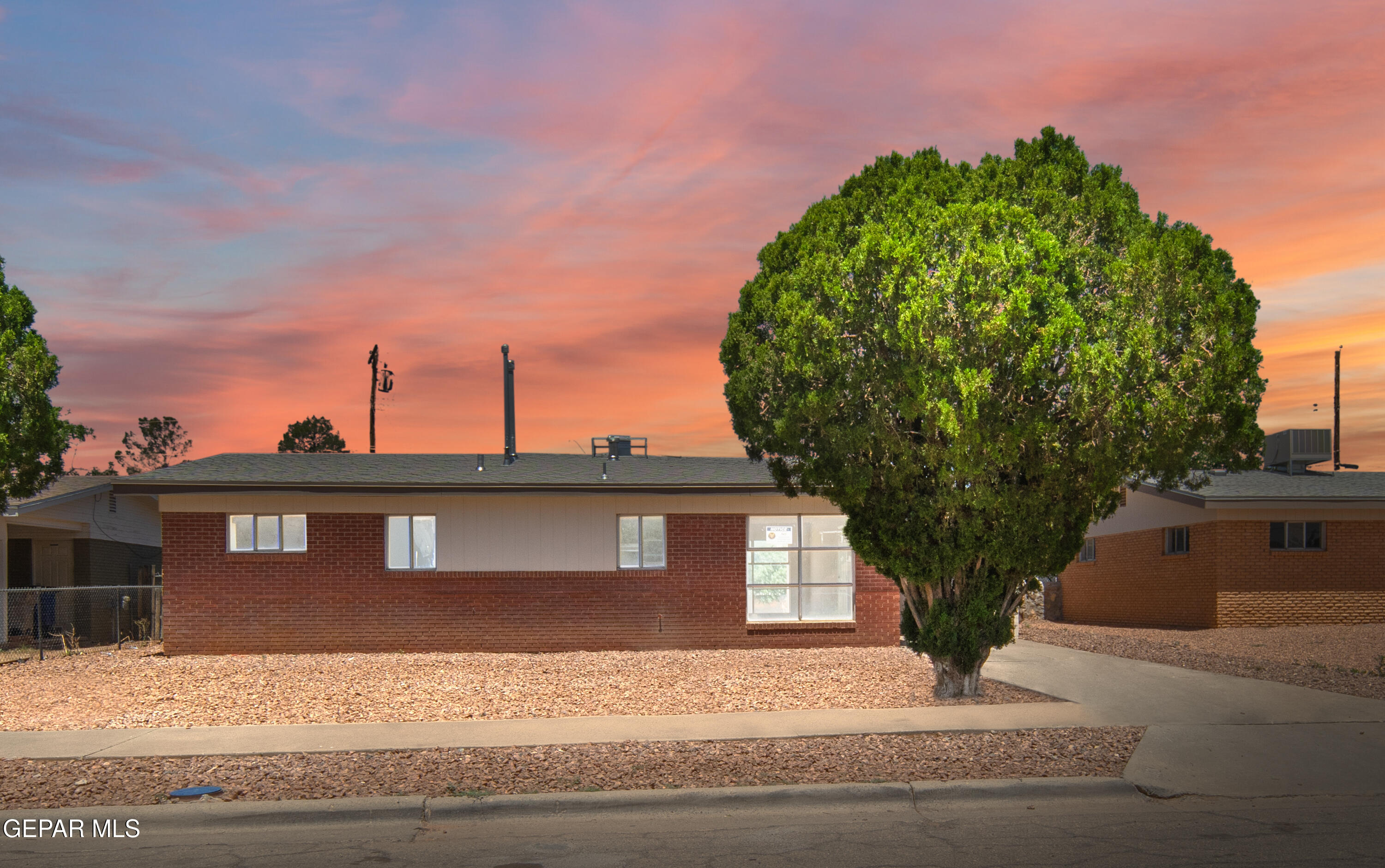 10329 Wilshire Drive Property Photo 2